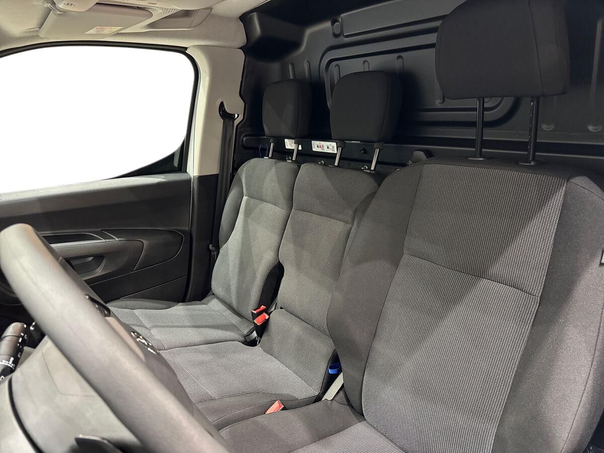 Billede af Toyota Proace Electric Long EL Comfort 136HK Van Aut.
