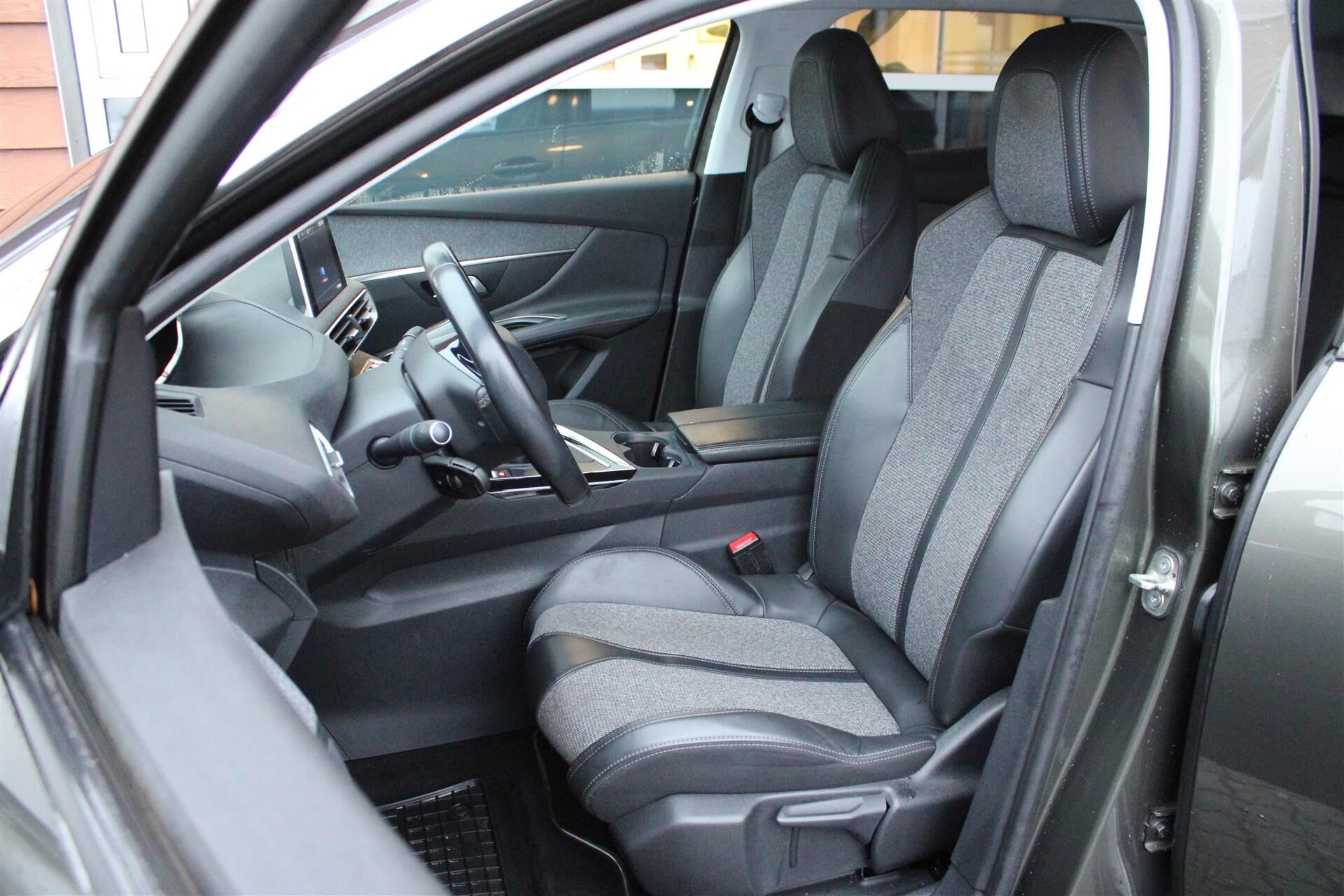 Billede af Peugeot 3008 2,0 BlueHDi Allure 150HK 5d 6g