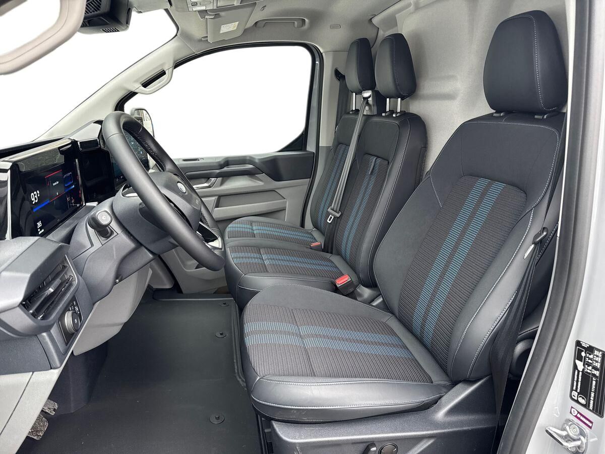 Billede af Ford E-Transit Custom 340 L2H1 EL Sport 218HK Van Aut.