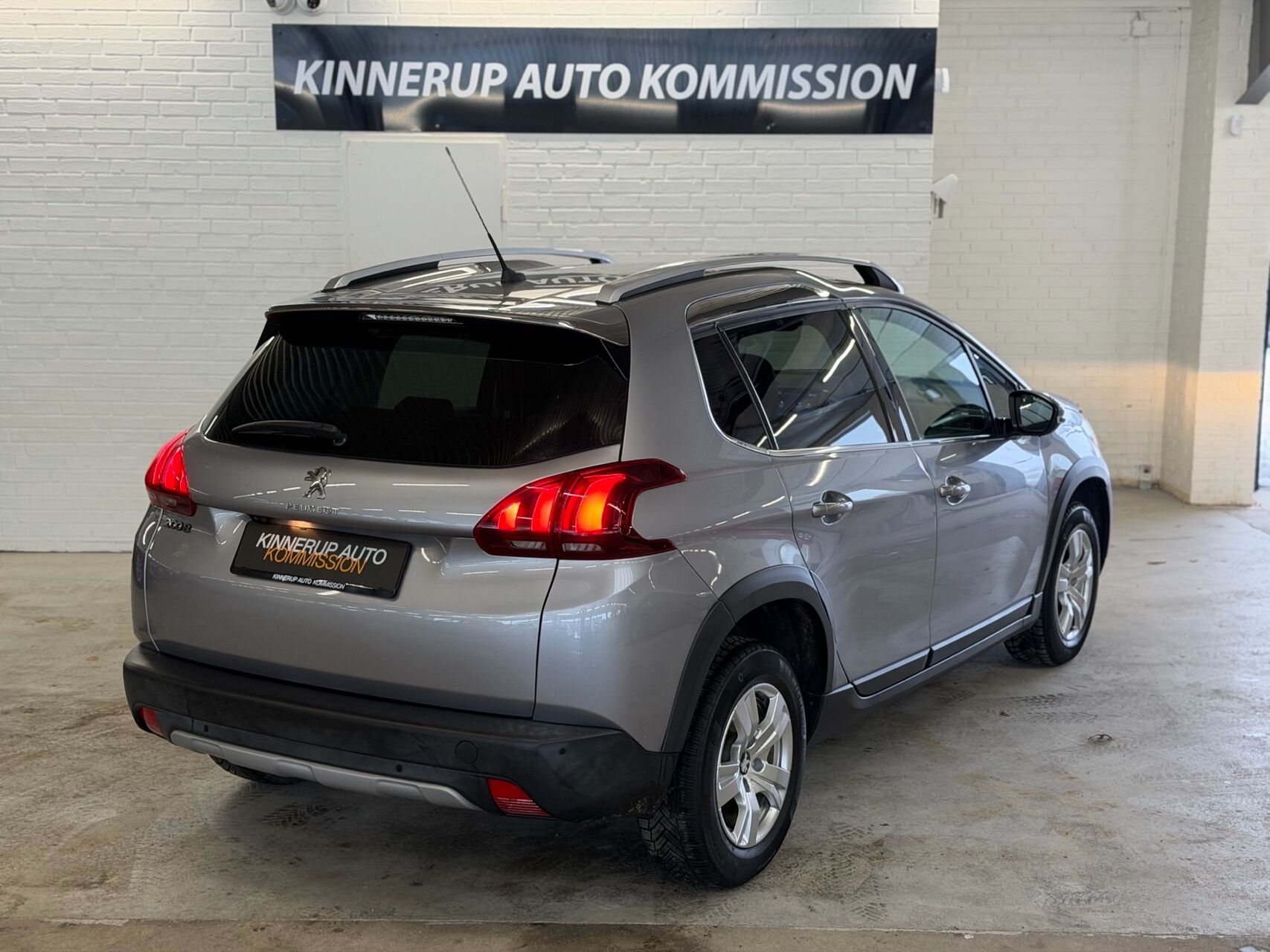 Billede af Peugeot 2008 1,2 e-THP Allure Sky 110HK 5d