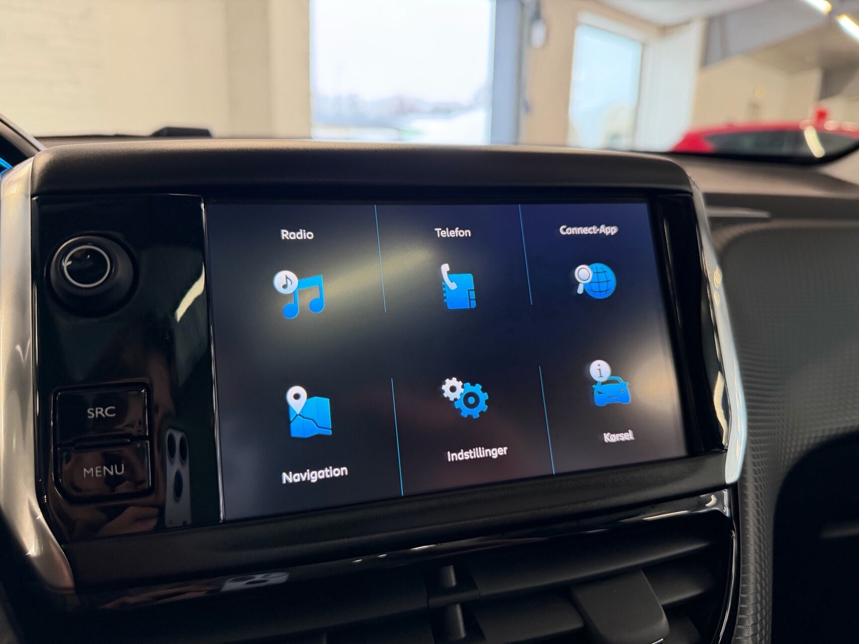 Billede af Peugeot 2008 1,2 e-THP Allure Sky 110HK 5d