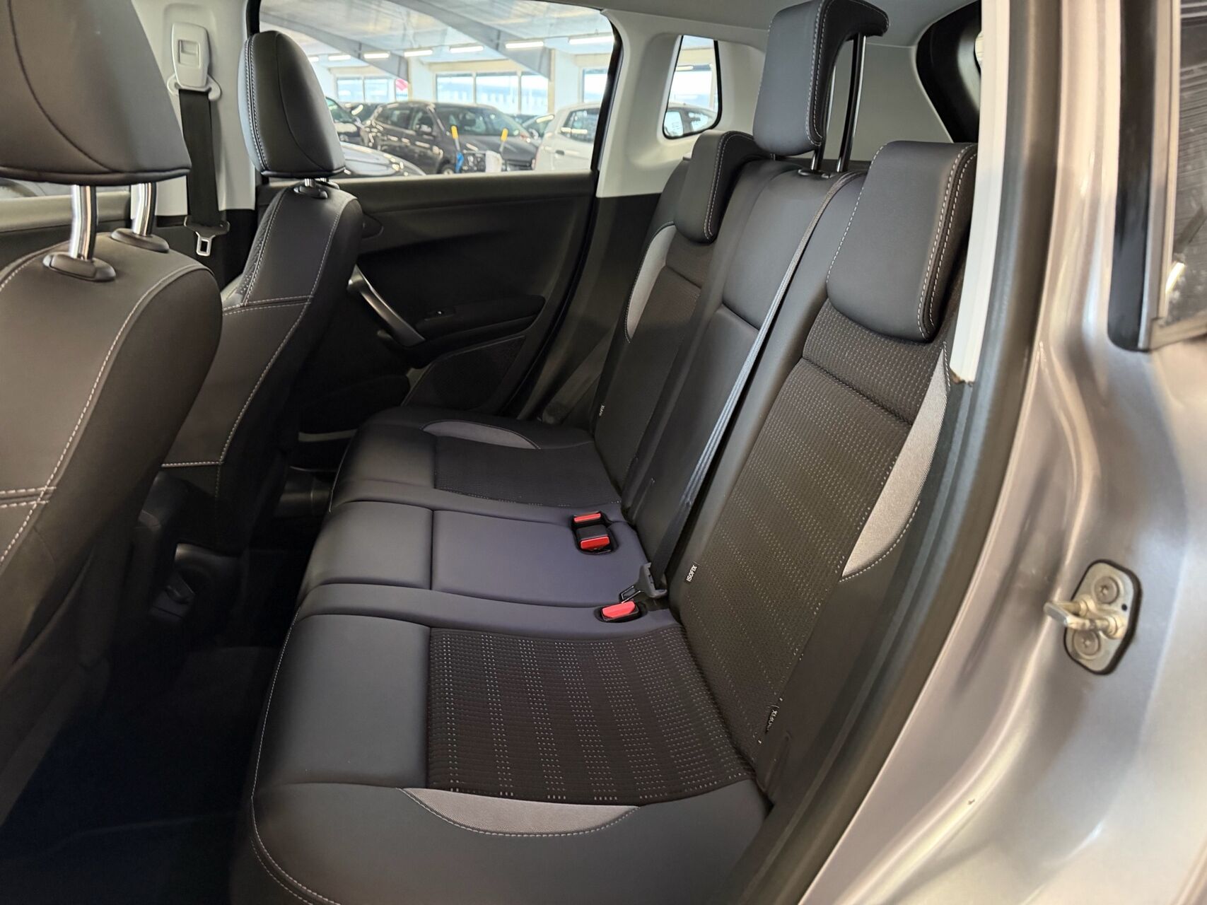 Billede af Peugeot 2008 1,2 e-THP Allure Sky 110HK 5d