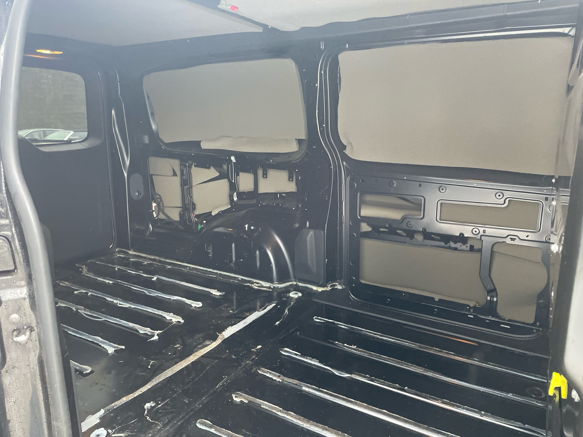 Billede af Peugeot Expert L3 2,0 BlueHDi Ultimate EAT6 180HK Van 6g Aut.