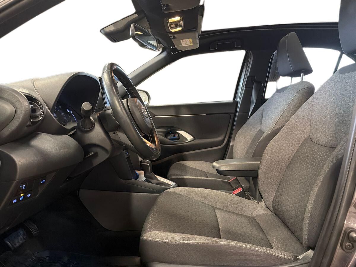 Billede af Toyota Yaris Cross 1,5 Hybrid Style 116HK 5d Trinl. Gear