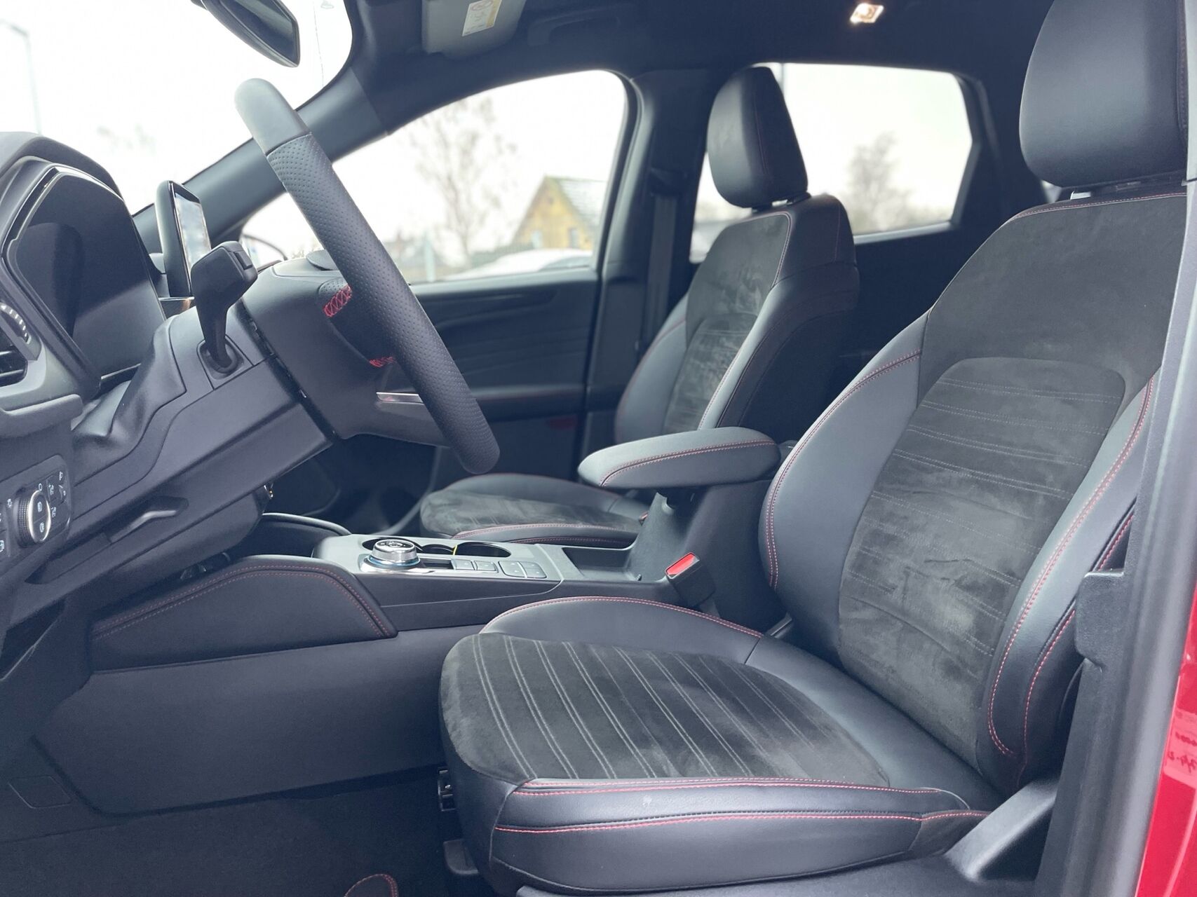 Billede af Ford Kuga 2,5 Plugin-hybrid ST-Line X CVT 225HK 5d Trinl. Gear