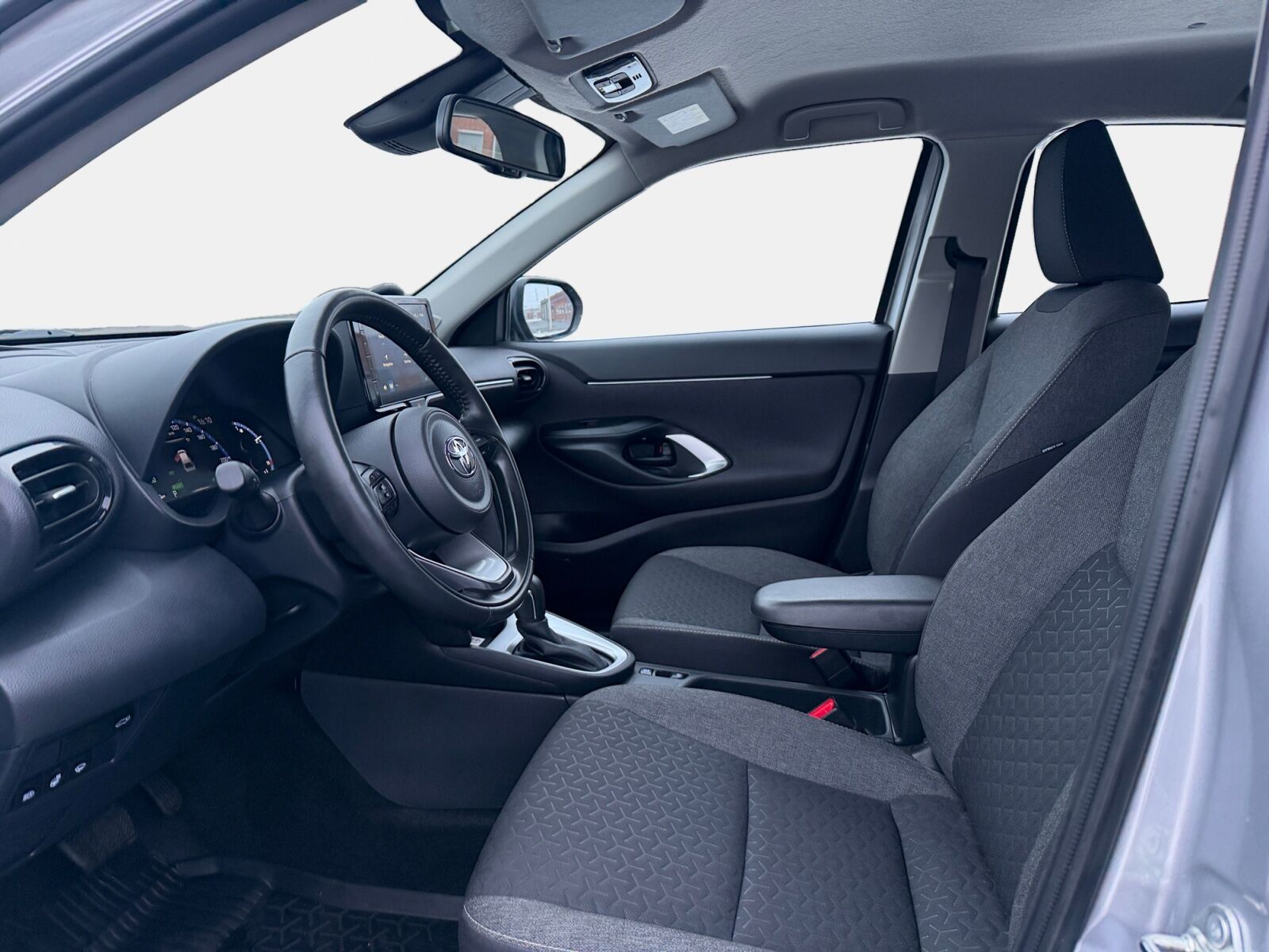 Billede af Toyota Yaris Cross 1,5 Hybrid Active Technology Plus 116HK 5d Trinl. Gear