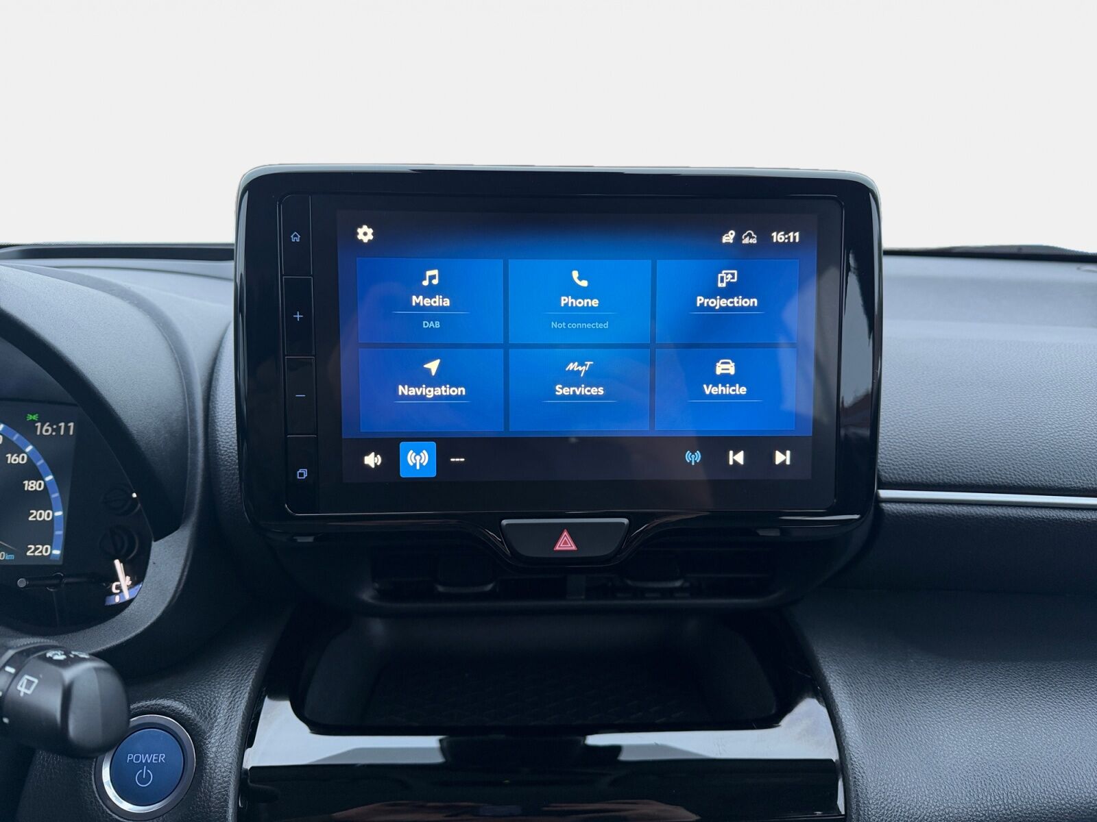 Billede af Toyota Yaris Cross 1,5 Hybrid Active Technology Plus 116HK 5d Trinl. Gear