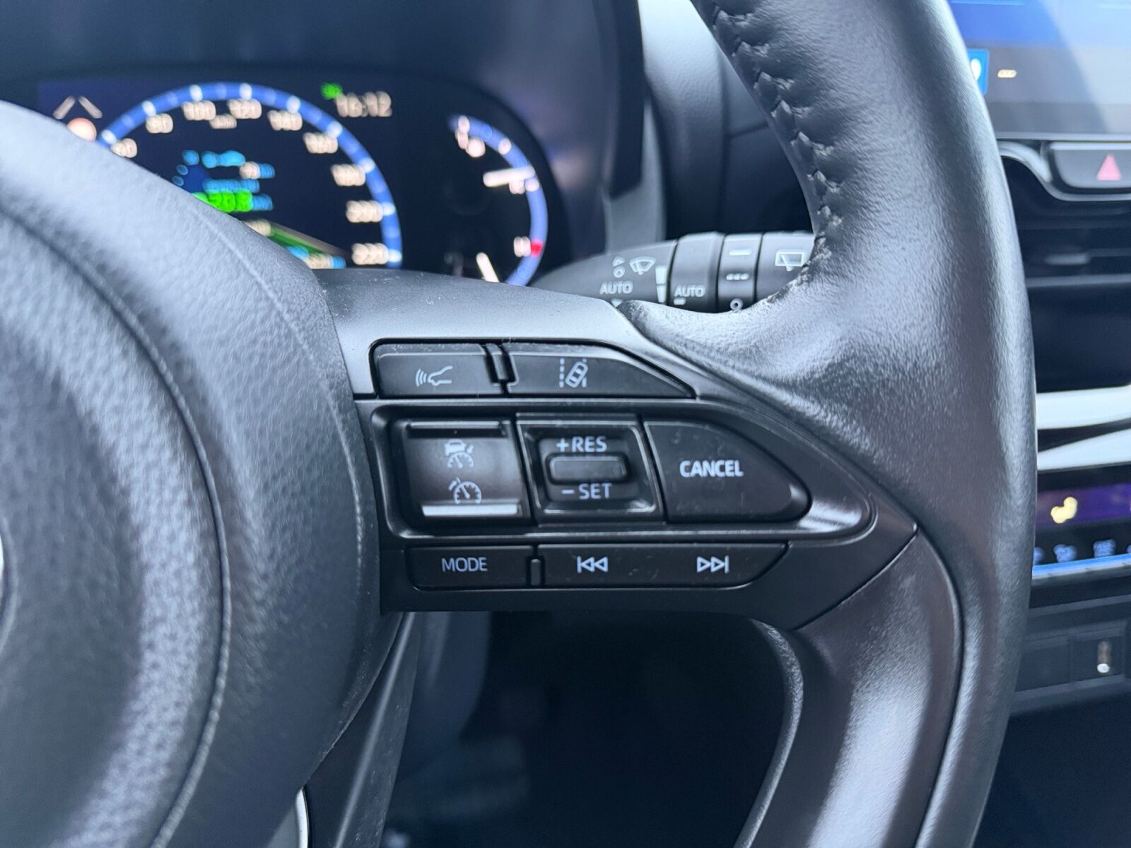 Billede af Toyota Yaris Cross 1,5 Hybrid Active Technology Plus 116HK 5d Trinl. Gear