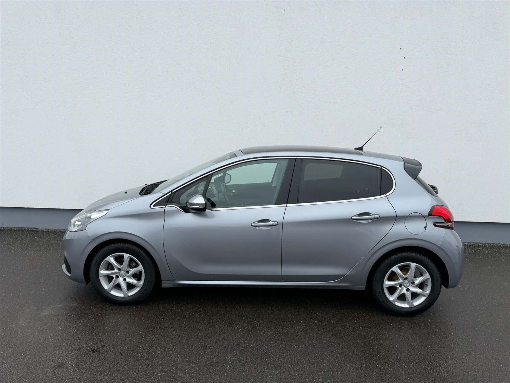 Billede af Peugeot 208 1,2 PureTech Allure+ 82HK 5d