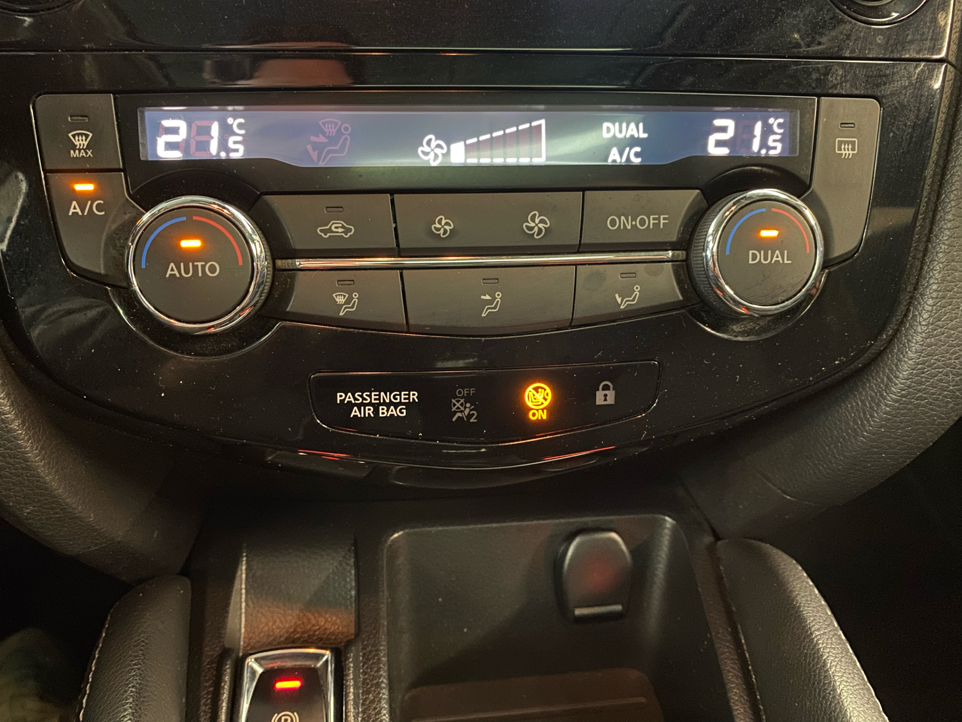 Billede af Nissan Qashqai 1,2 Dig-T N-Connecta 115HK 5d 6g