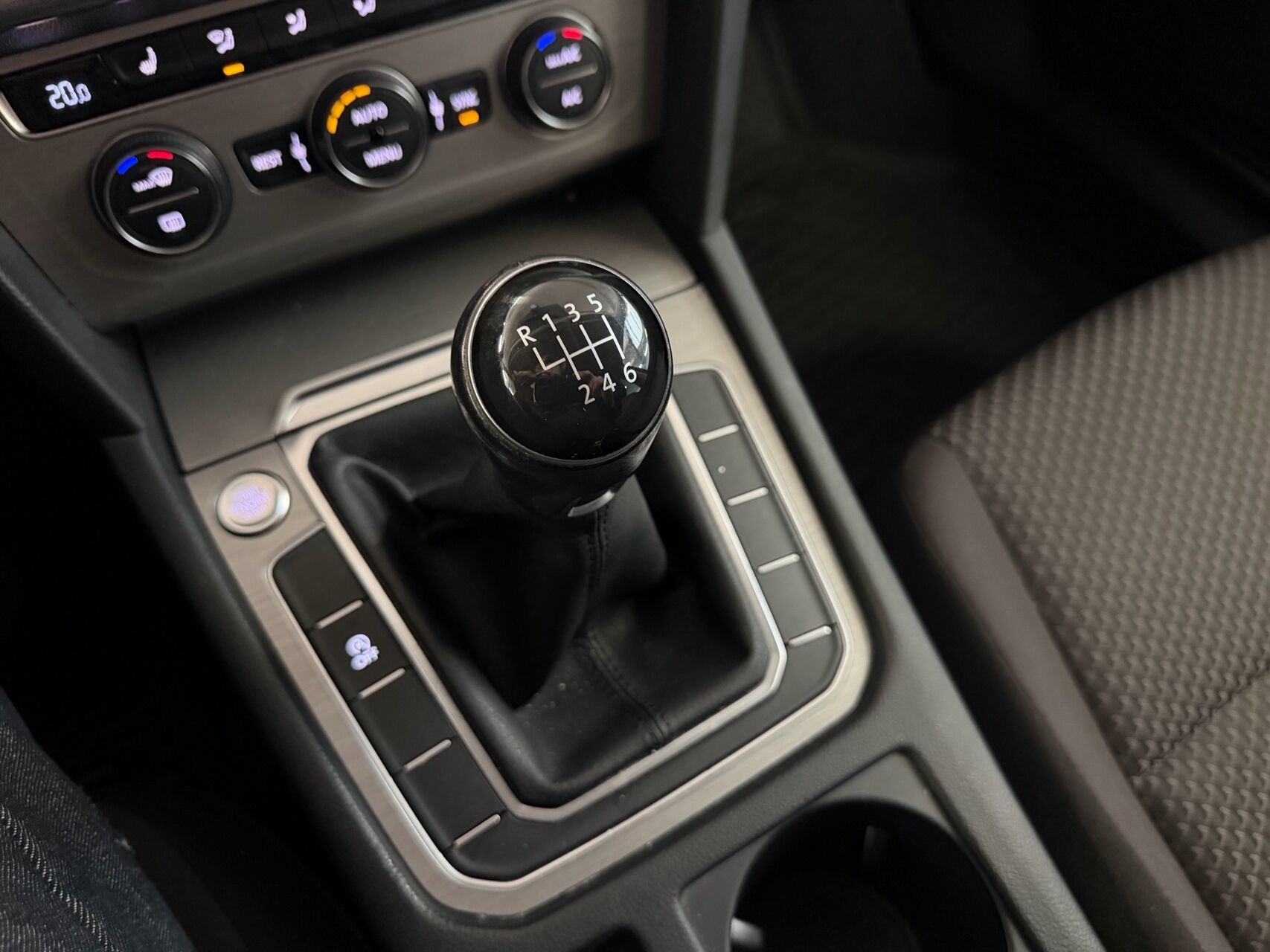 Billede af VW Passat Variant 1,6 TDI SCR BlueMotion 120HK Stc 6g