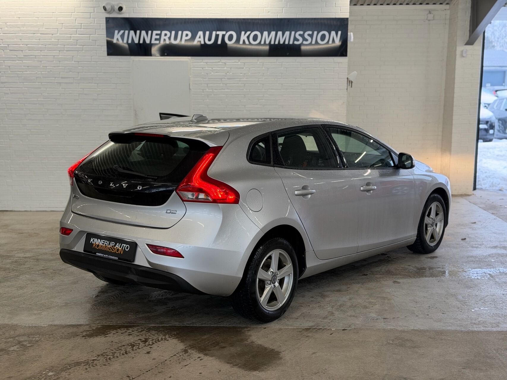 Billede af Volvo V40 2,0 D2 Eco Kinetic 120HK 5d 6g