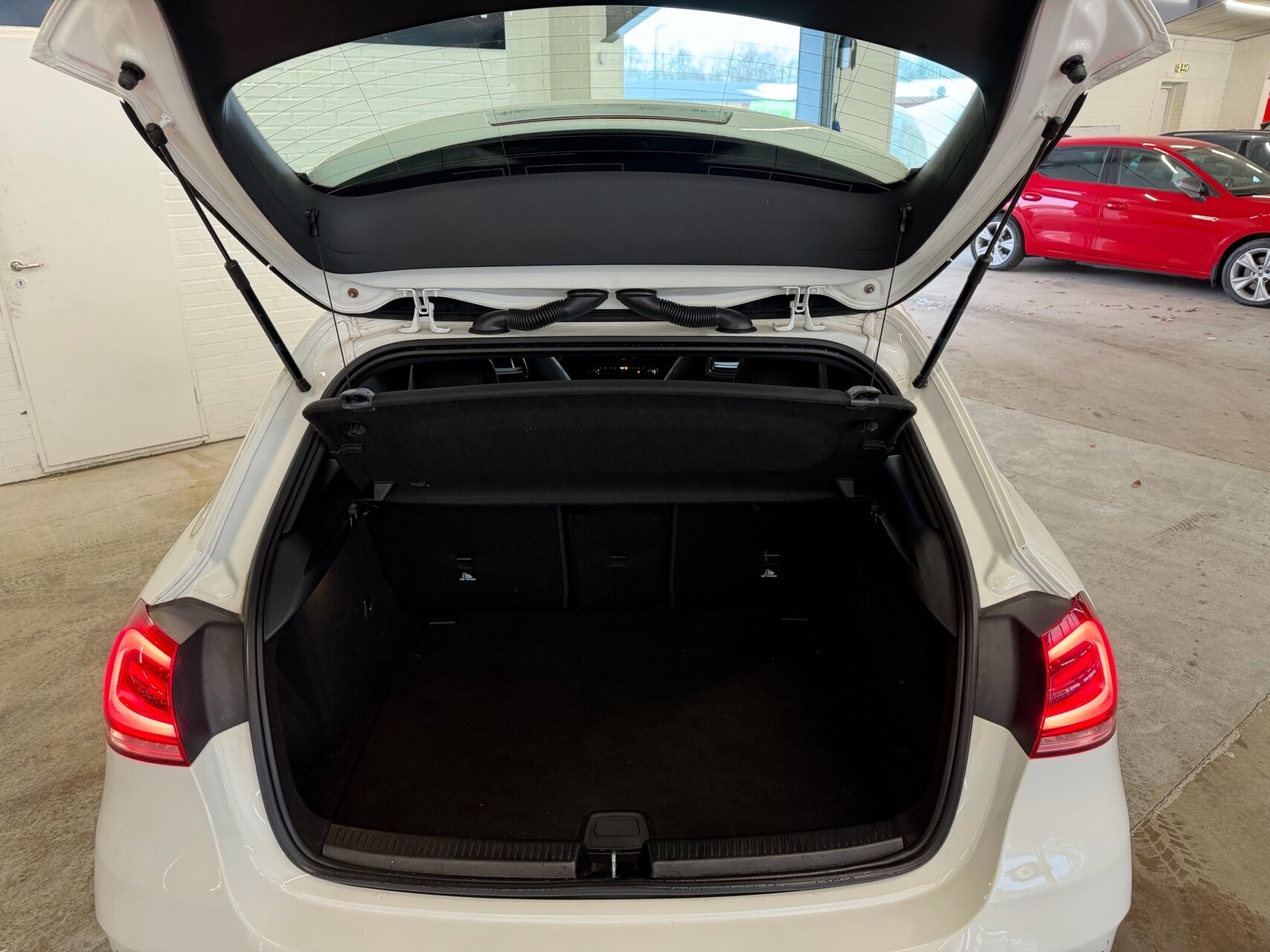 Billede af Mercedes-Benz A200 d 2,0 D AMG Line 8G-DCT 150HK 5d 8g Aut.