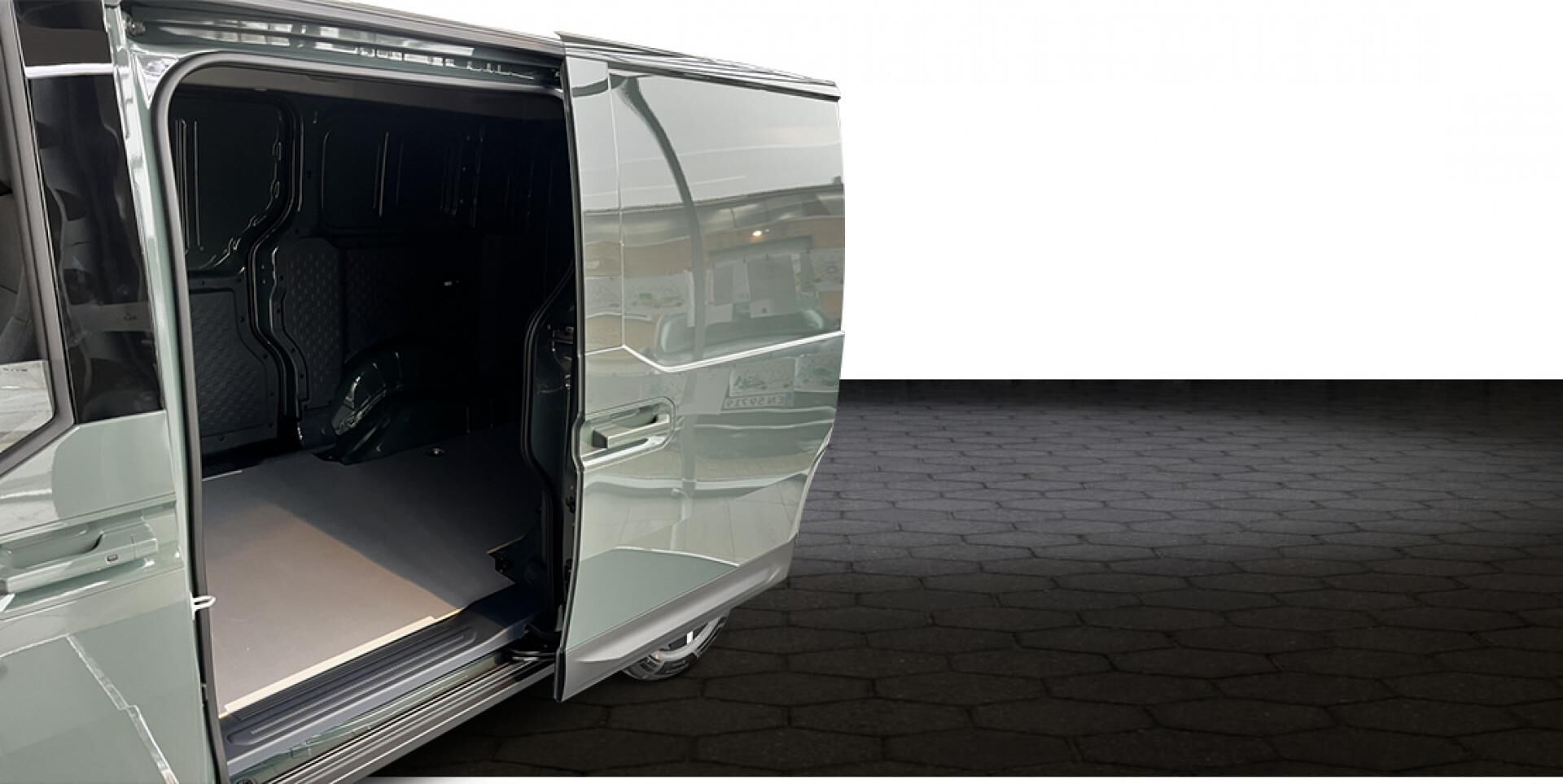 Billede af Kia PV5 Cargo L2H1 EL Long Range Work Pro 163HK Van Aut.