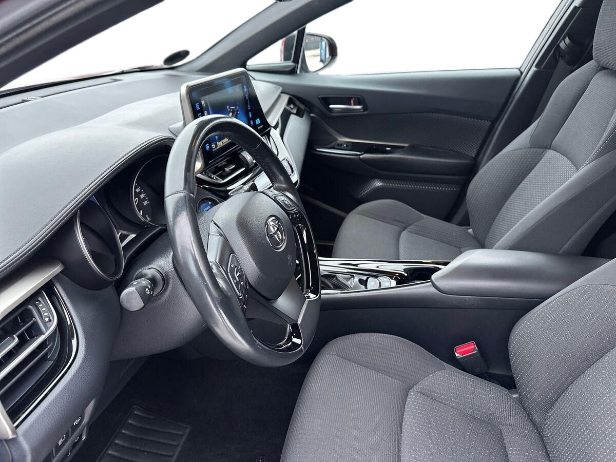 Billede af Toyota C-HR 1,8 Hybrid C-LUB Premium Selected Multidrive S 122HK 5d Aut.