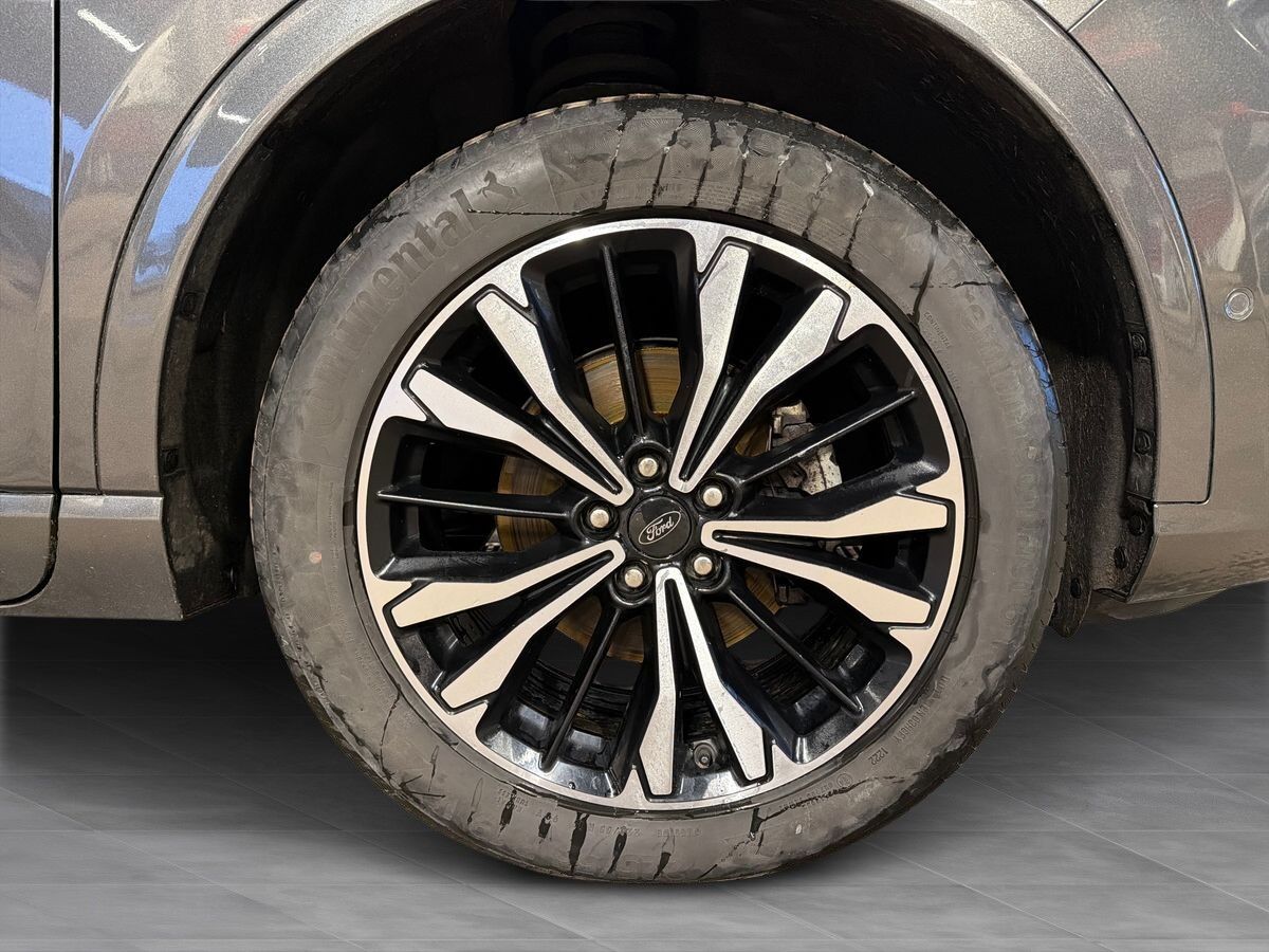 Billede af Ford Kuga 2,5 Plugin-hybrid ST-Line X CVT 225HK 5d Trinl. Gear