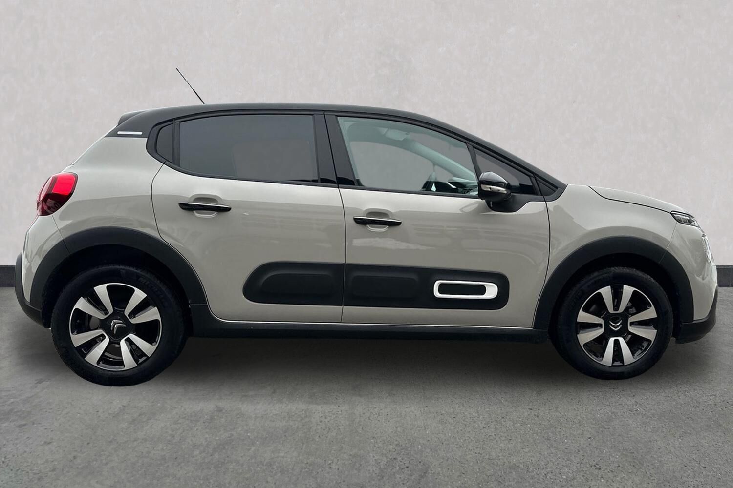 Billede af Citroën C3 1,2 PureTech Attraction 83HK 5d