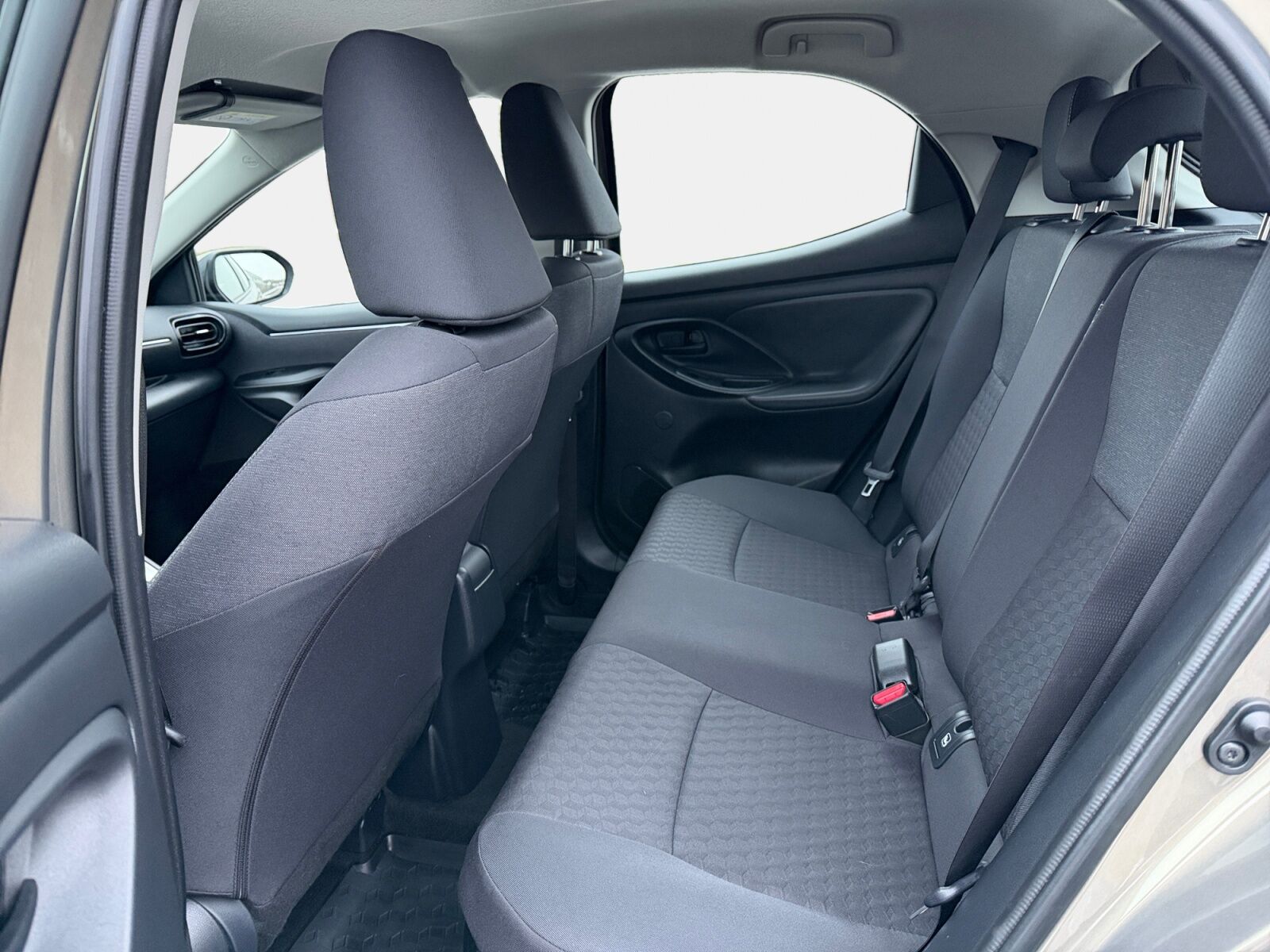 Billede af Toyota Yaris 1,5 Hybrid Active Technology Plus 116HK 5d Trinl. Gear