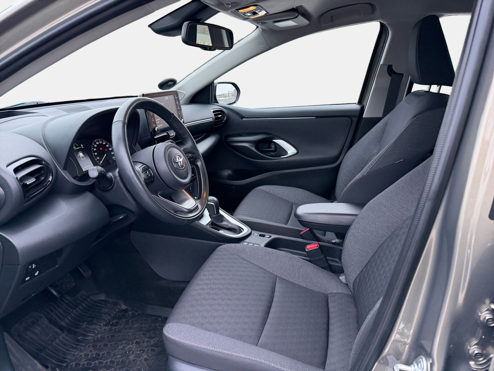 Billede af Toyota Yaris 1,5 Hybrid Active Technology Plus 116HK 5d Trinl. Gear