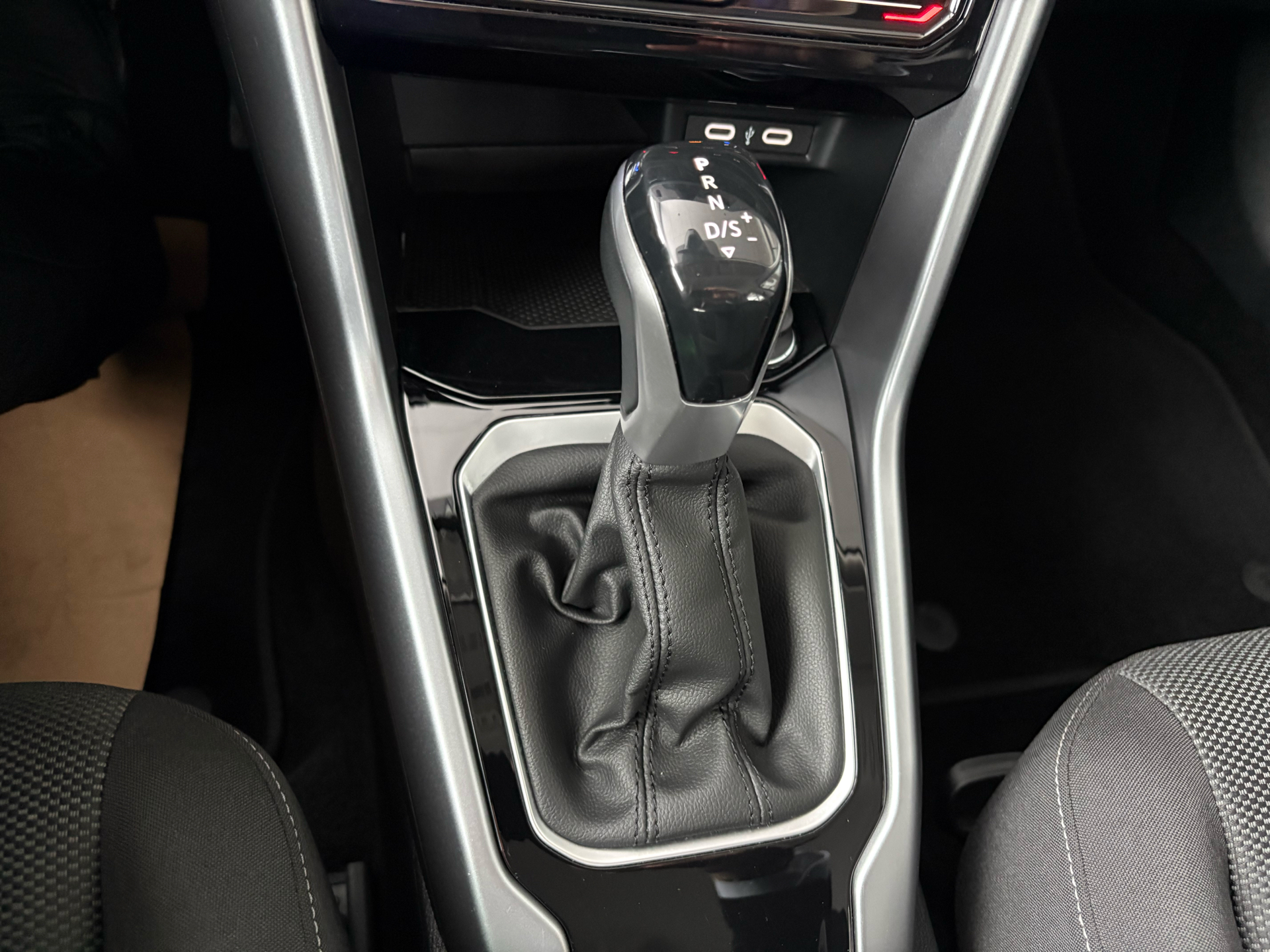 Billede af VW T-Roc 1,5 TSI EVO ACT Life Plus DSG 150HK 5d 7g Aut.