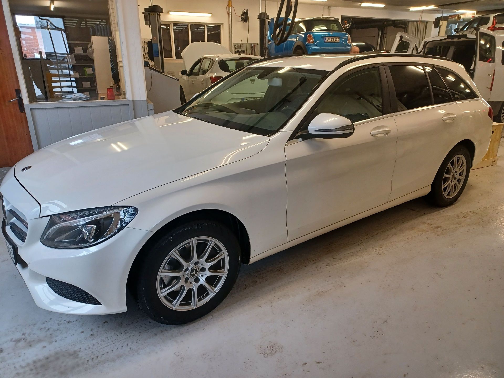 Billede af Mercedes-Benz C220 d T 2,1 D Progressive 9G-Tronic 170HK Stc Aut.