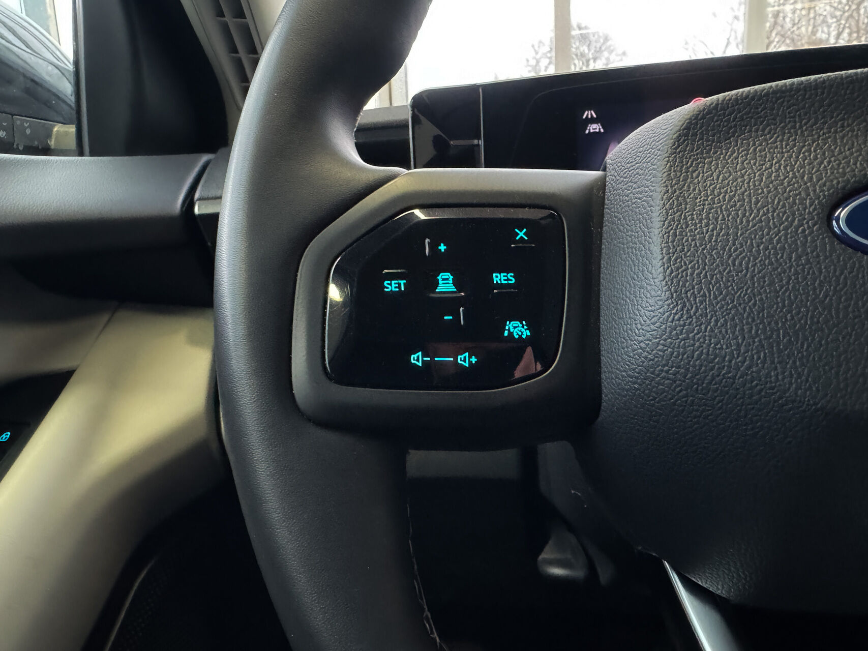 Billede af Ford Explorer EL UR Select RWD 286HK 5d Aut.