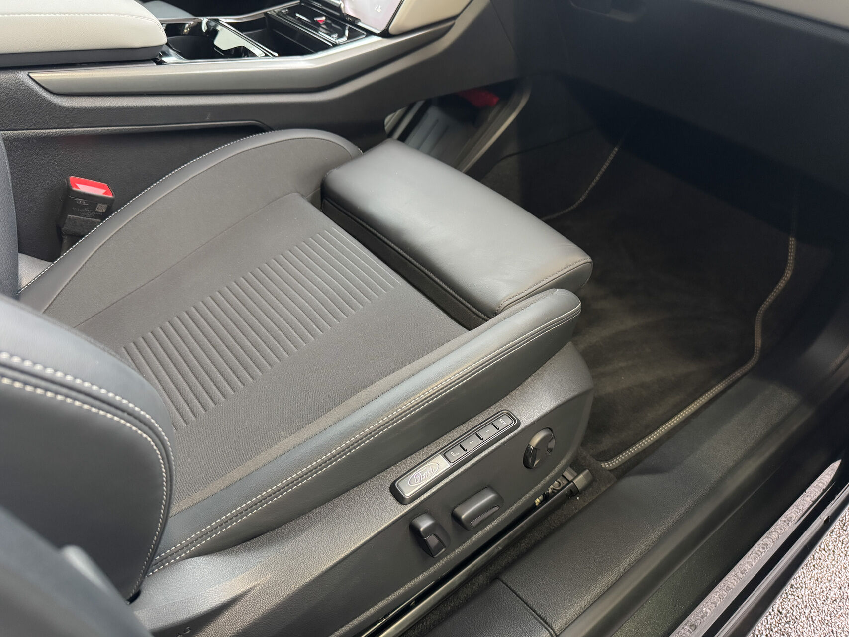 Billede af Ford Explorer EL UR Select RWD 286HK 5d Aut.