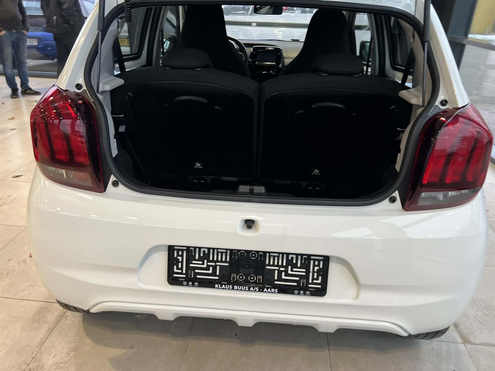 Billede af Peugeot 108 1,0 e-Vti Allure+ 72HK 5d