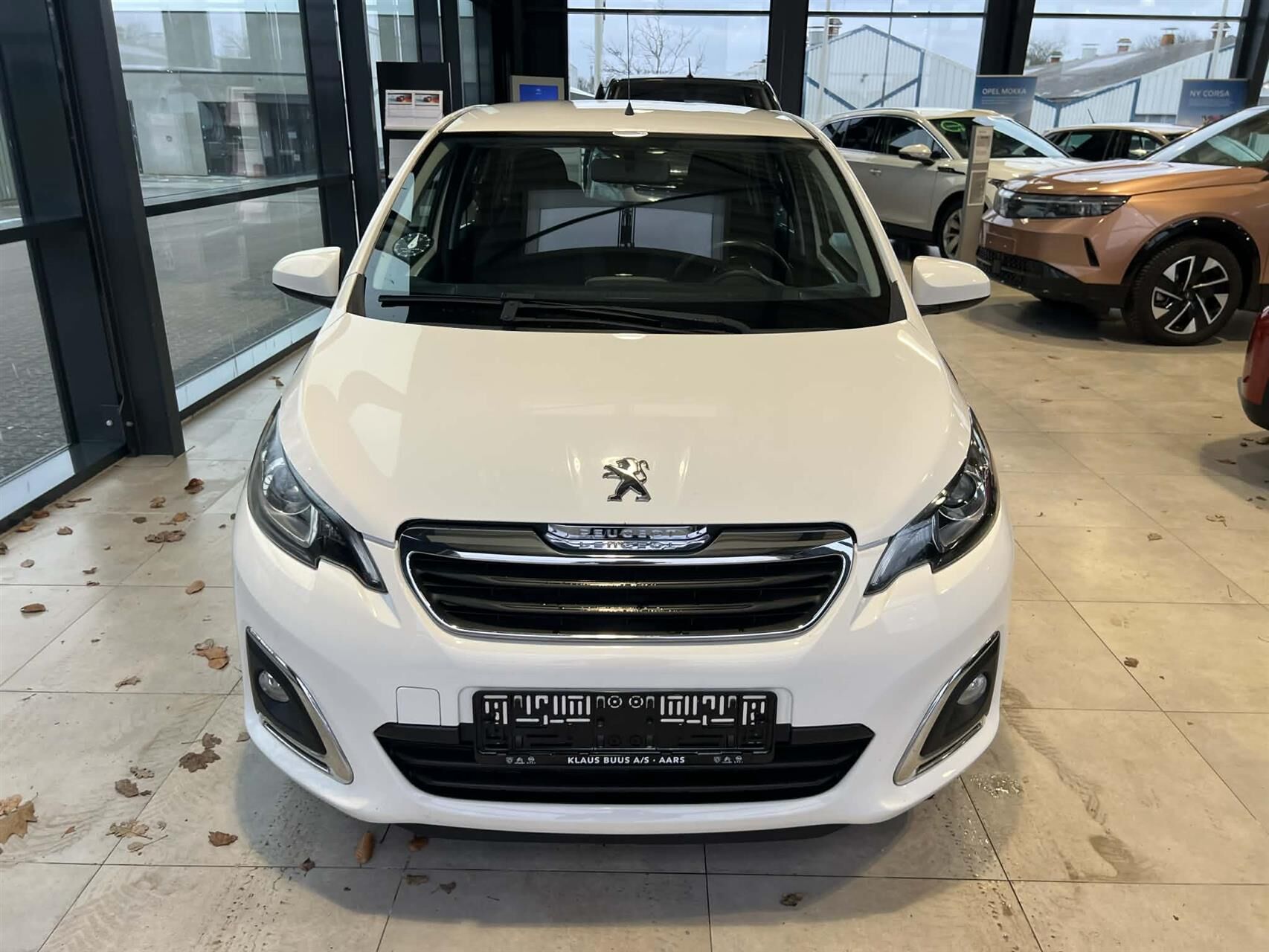 Billede af Peugeot 108 1,0 e-Vti Allure+ 72HK 5d