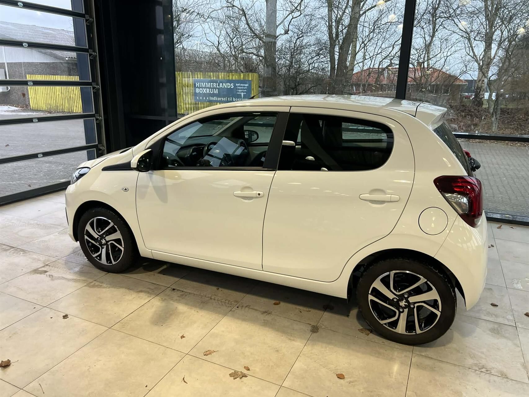 Billede af Peugeot 108 1,0 e-Vti Allure+ 72HK 5d