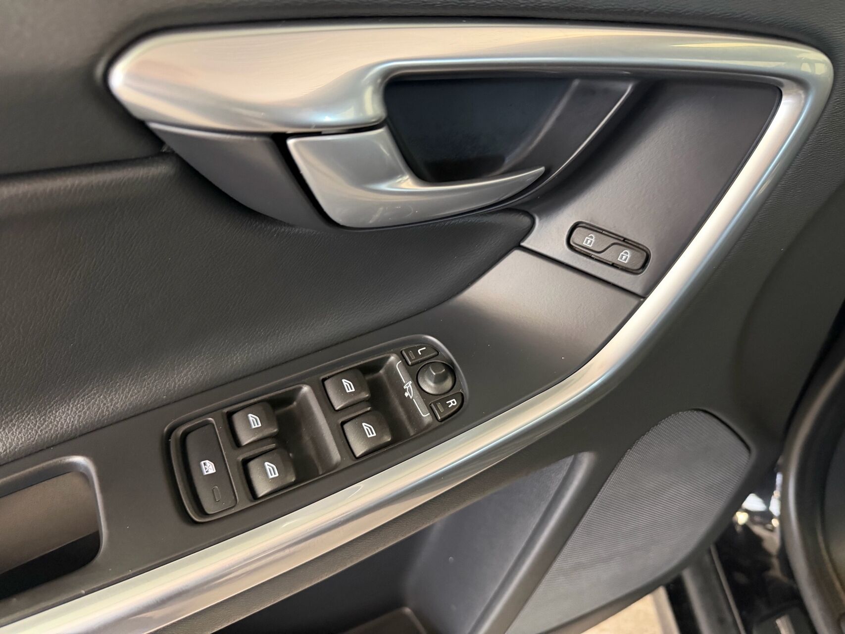 Billede af Volvo XC60 2,0 D4 Summum 190HK 5d 8g Aut.