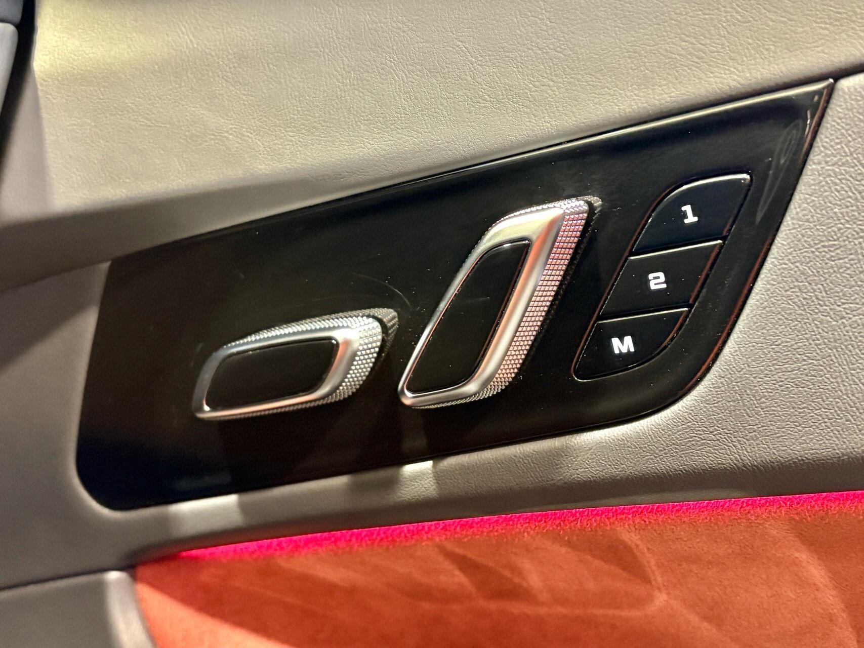 Billede af MG Cyberster EL Performance GT 4x4 510HK Cabr. Aut.