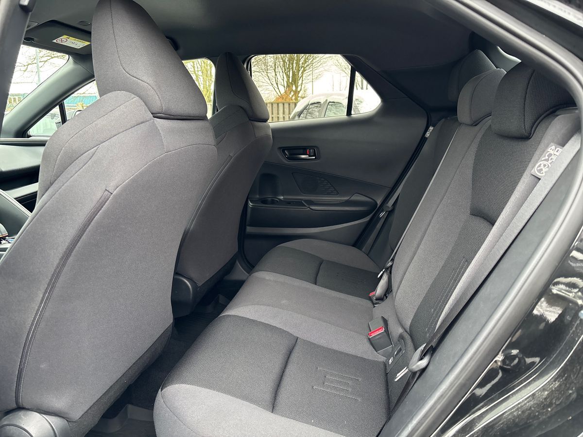 Billede af Toyota C-HR 1,8 Hybrid Style Smart Multidrive S 140HK 5d 6g Aut.