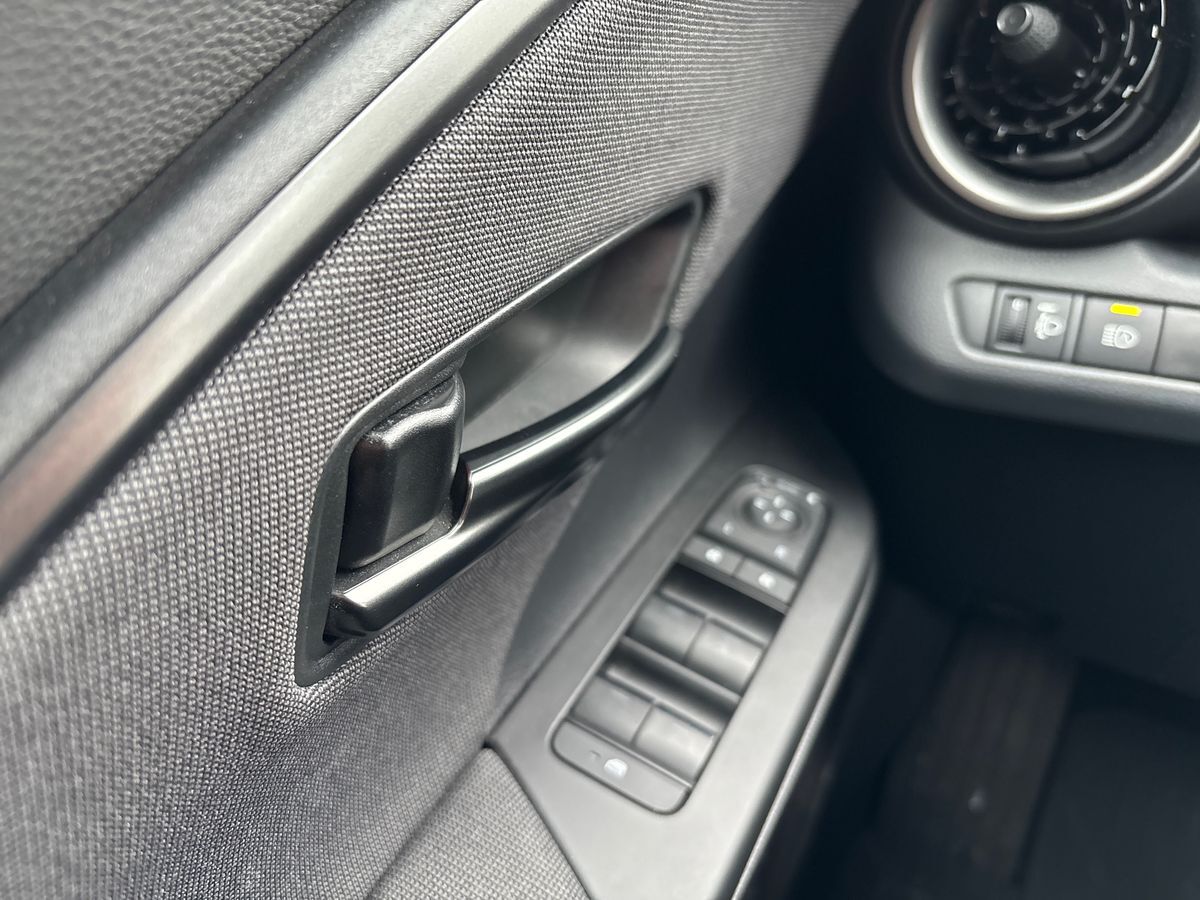 Billede af Toyota C-HR 1,8 Hybrid Style Smart Multidrive S 140HK 5d 6g Aut.