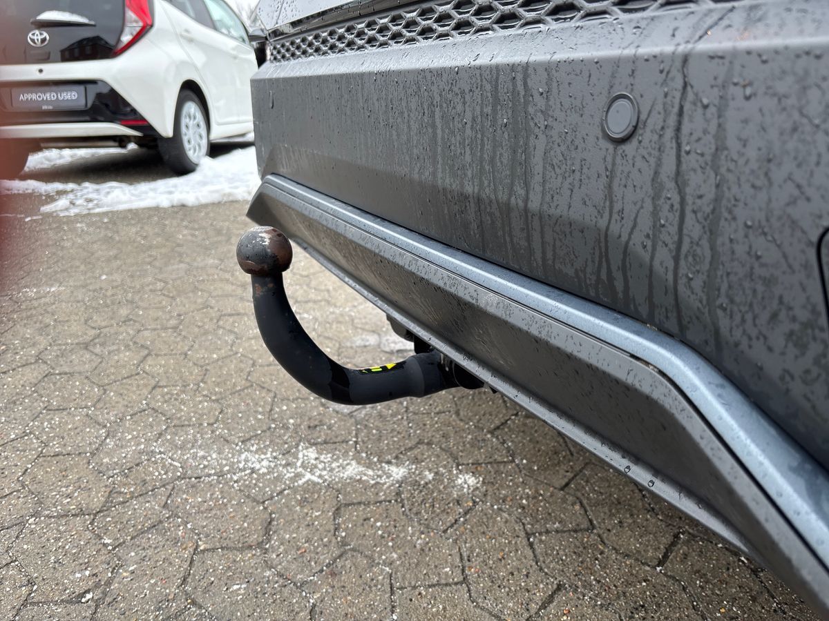 Billede af Toyota C-HR 1,8 Hybrid Style Smart Multidrive S 140HK 5d 6g Aut.