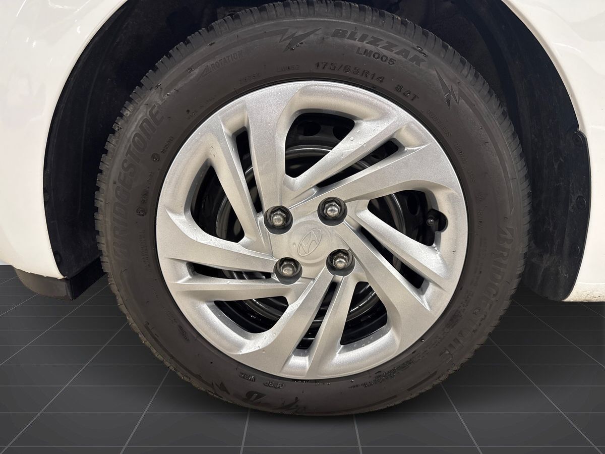 Billede af Hyundai i10 1,0 Essential AMT 63HK 5d Aut.