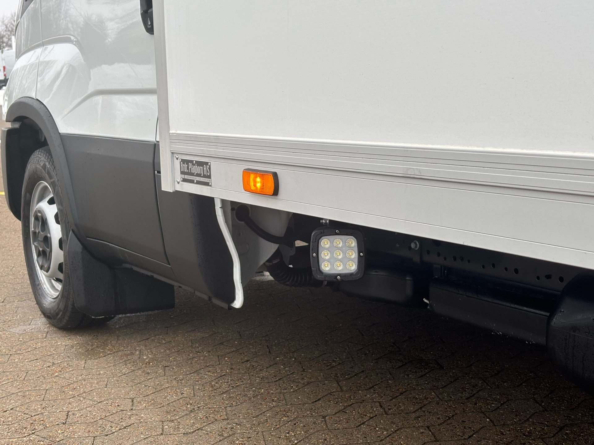 Billede af Iveco Daily 35S18 4800mm 3,0 D 176HK Ladv./Chas. 8g Aut.