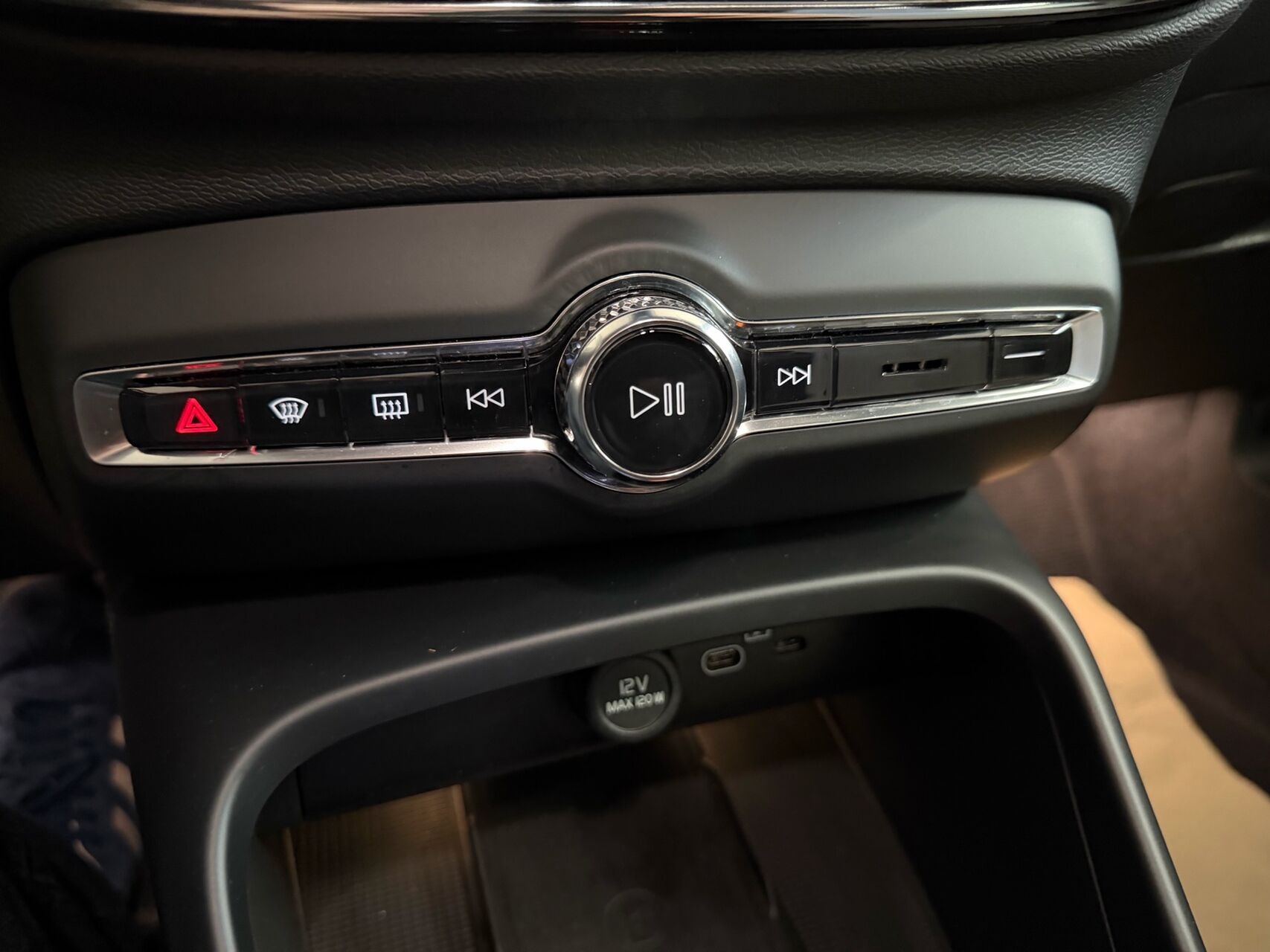 Billede af Volvo C40 P6 Recharge Core 231HK 4d Aut.