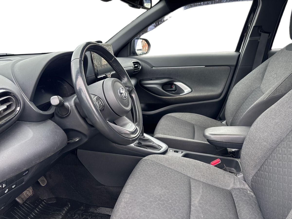 Billede af Toyota Yaris Cross 1,5 Hybrid Style 116HK 5d Trinl. Gear