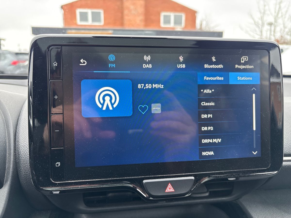 Billede af Toyota Yaris Cross 1,5 Hybrid Style 116HK 5d Trinl. Gear