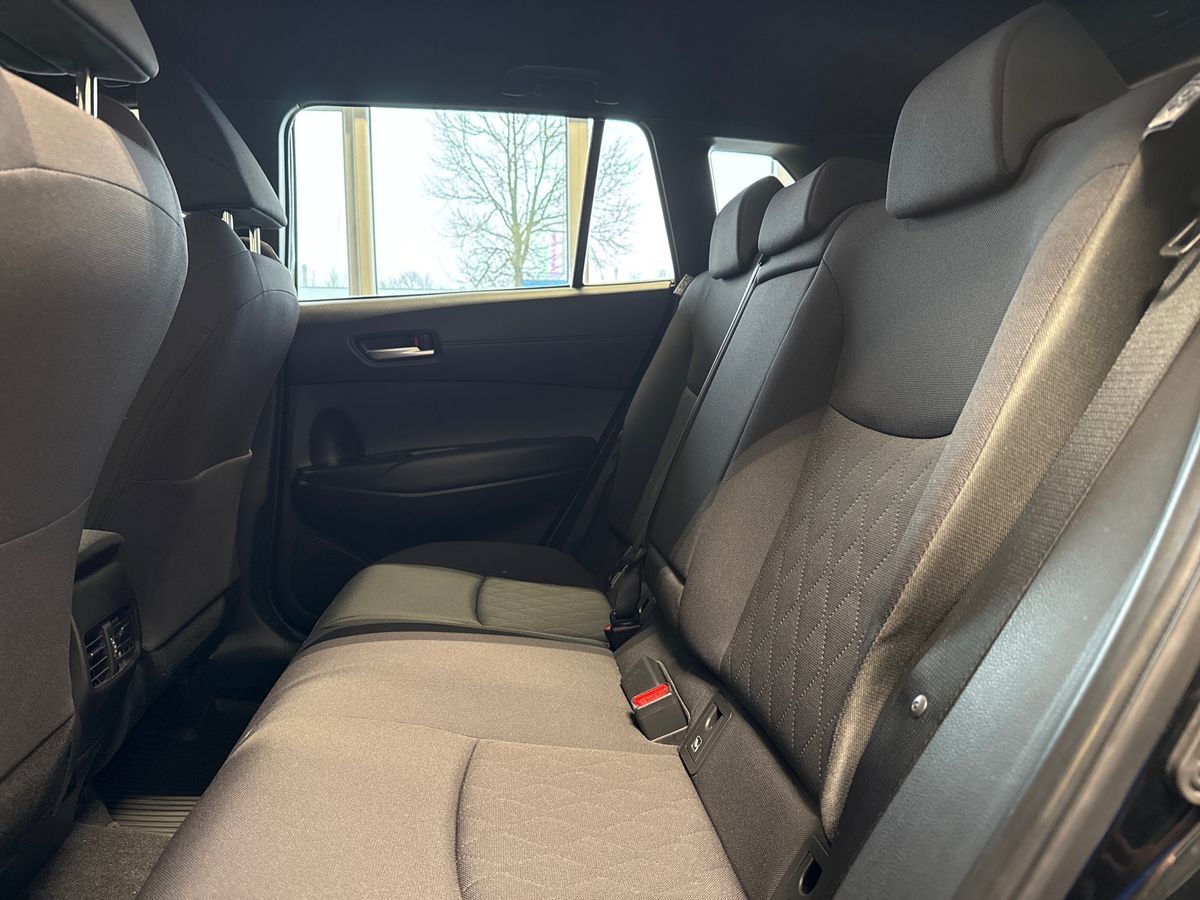 Billede af Toyota Corolla Cross 2,0 Hybrid Style Comfort E-CVT 197HK 5d Aut.