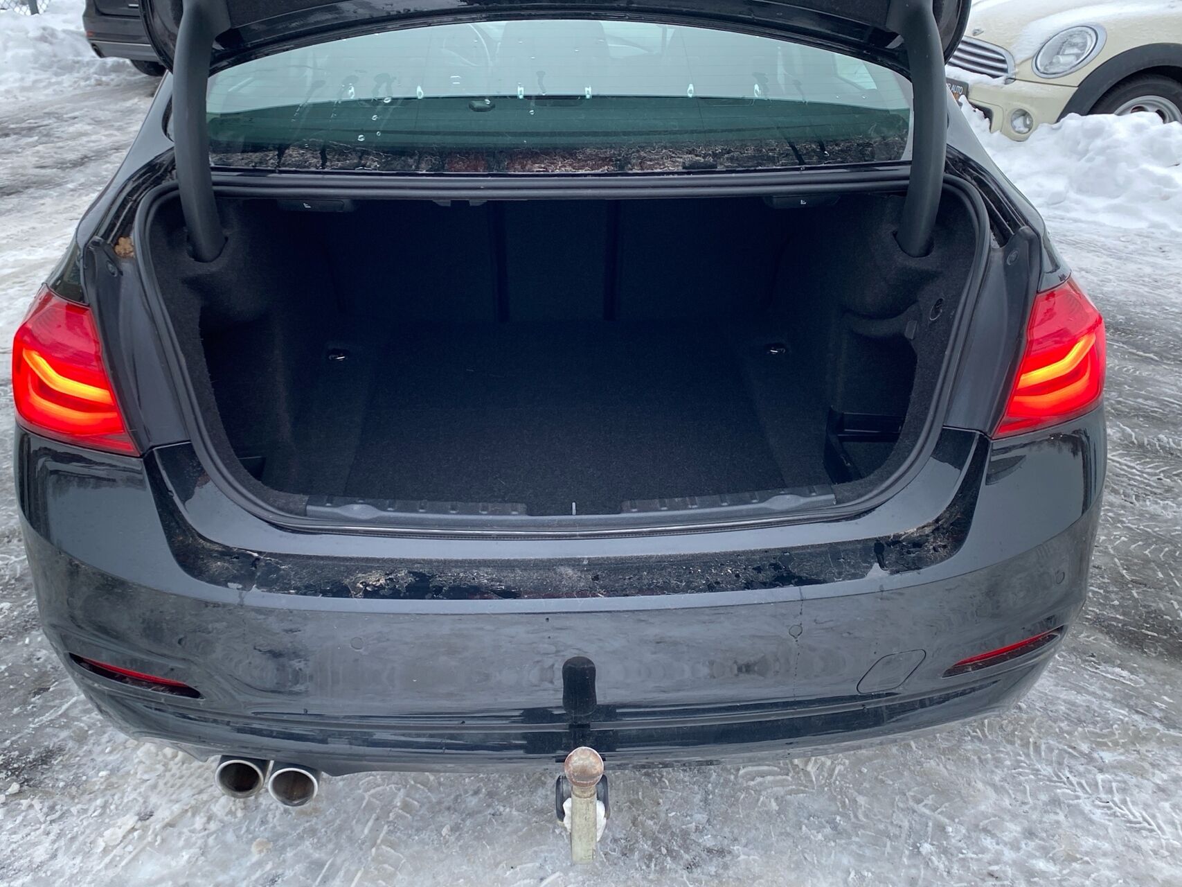 Billede af BMW 320d 2,0 D Executive Steptronic 190HK 8g Aut.