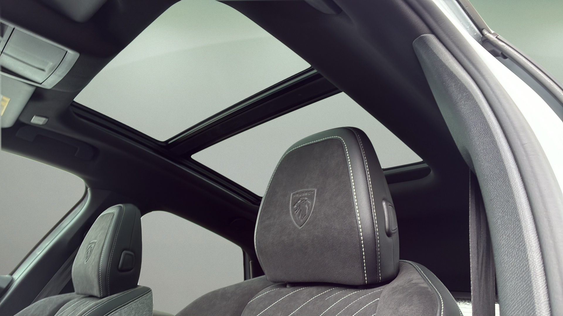 Billede af Peugeot e-3008 EL GT 210HK 5d Aut.