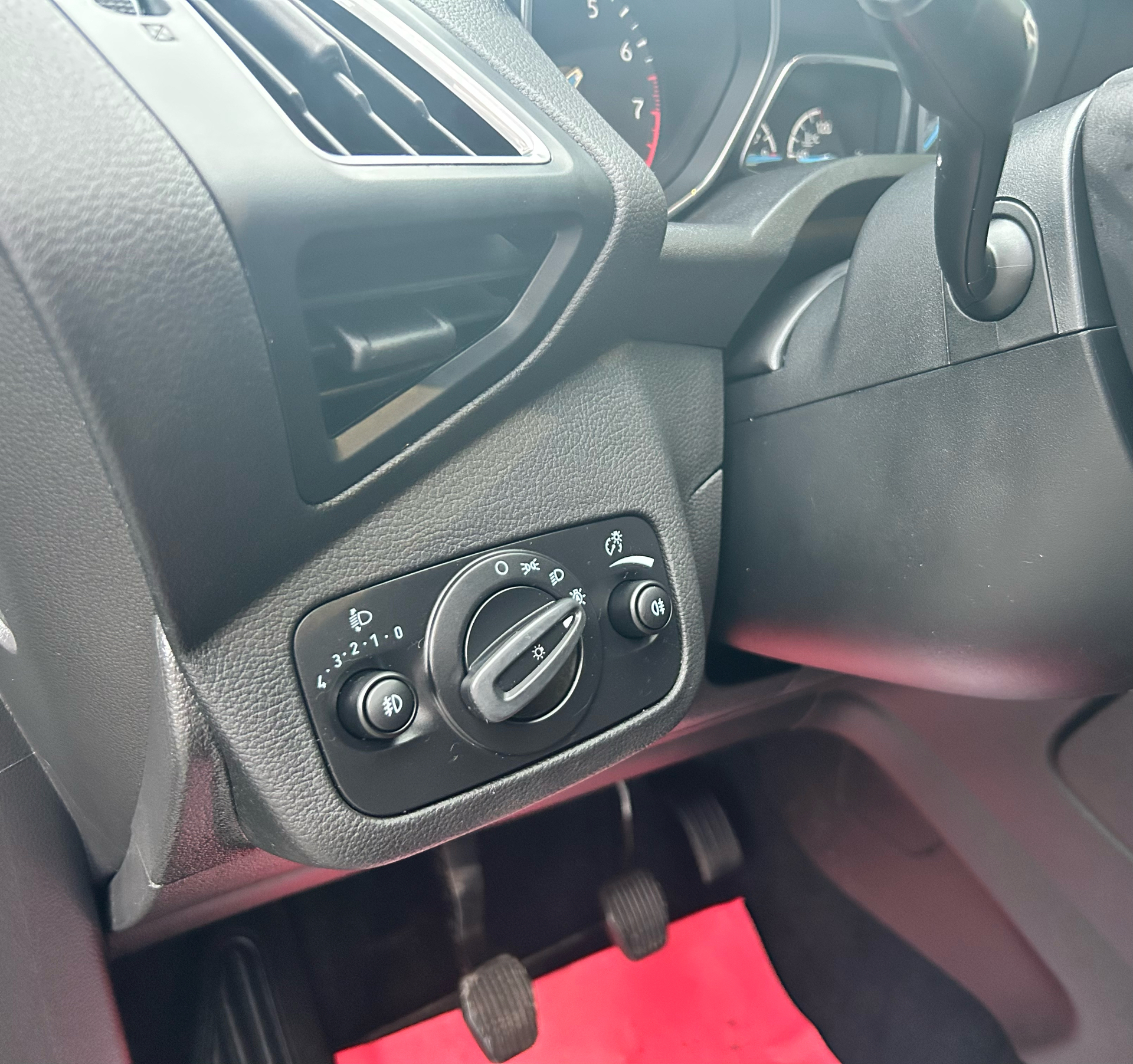 Billede af Ford C-MAX 1,0 EcoBoost Titanium Plus Start/Stop 125HK 6g