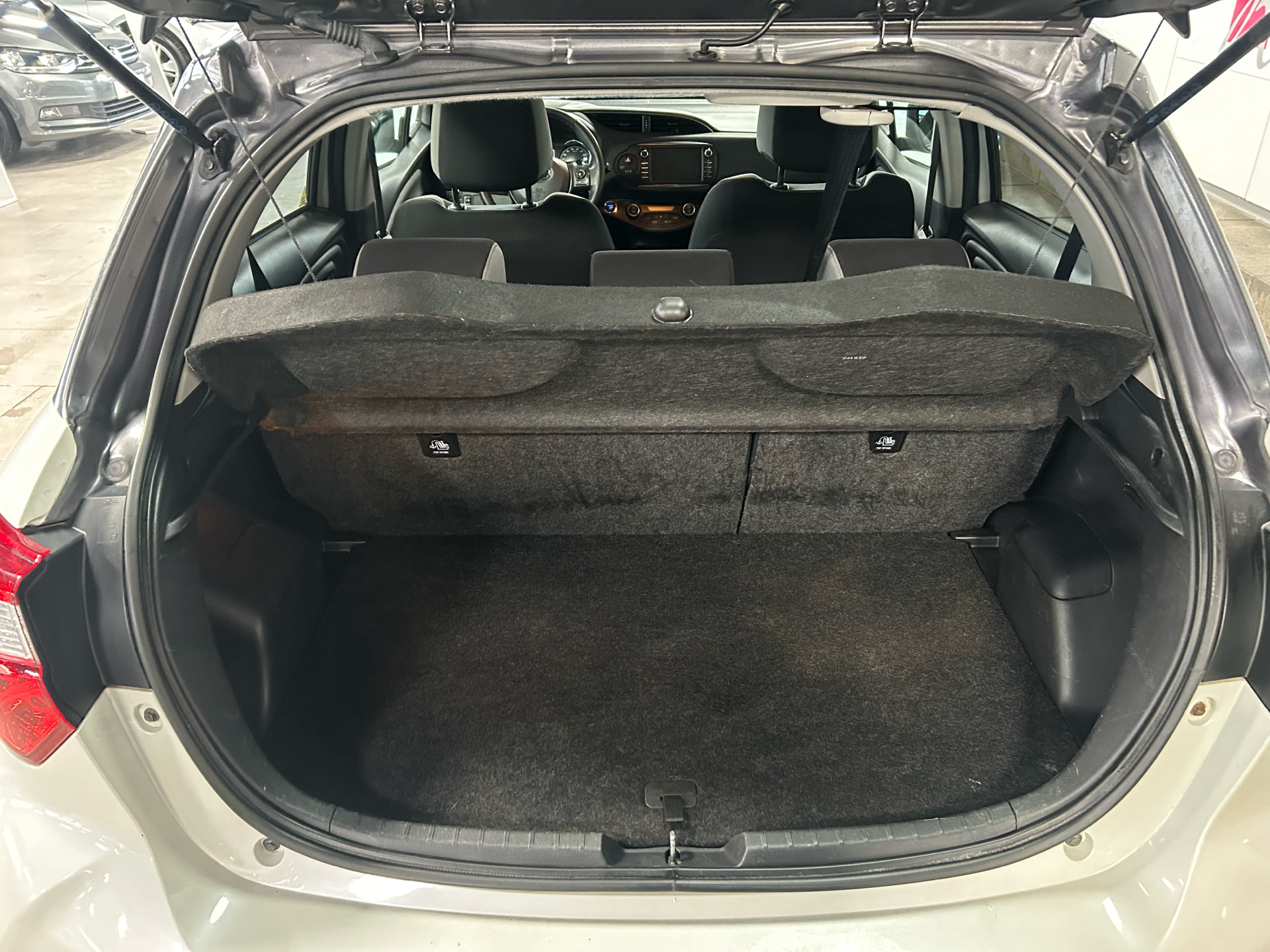 Billede af Toyota Yaris 1,5 Hybrid H3 Y20 E-CVT 100HK 5d Trinl. Gear