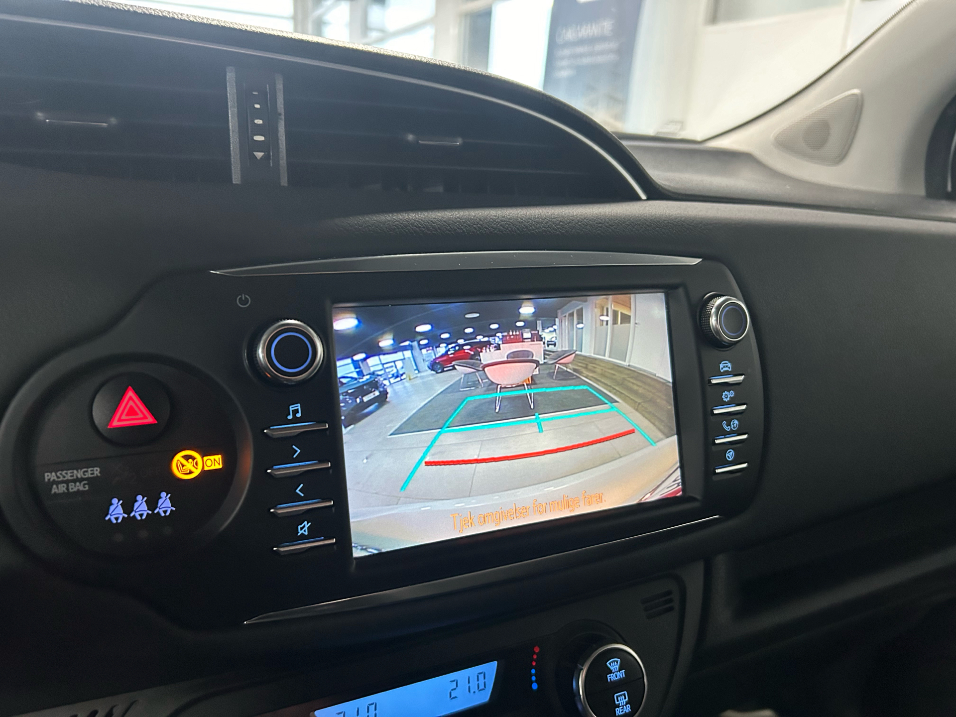 Billede af Toyota Yaris 1,5 Hybrid H3 Y20 E-CVT 100HK 5d Trinl. Gear