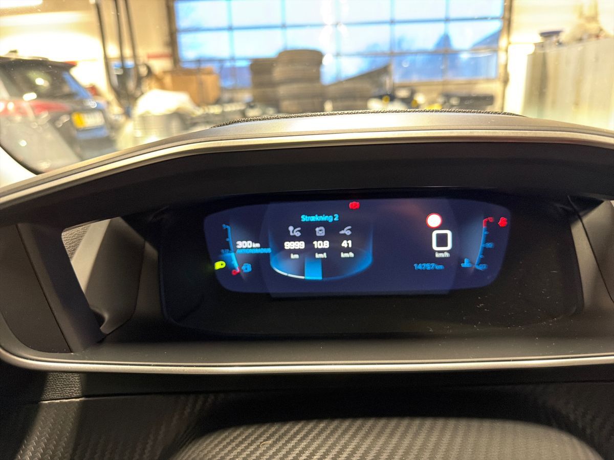 Billede af Peugeot 2008 1,2 PureTech Allure Pack 130HK 5d