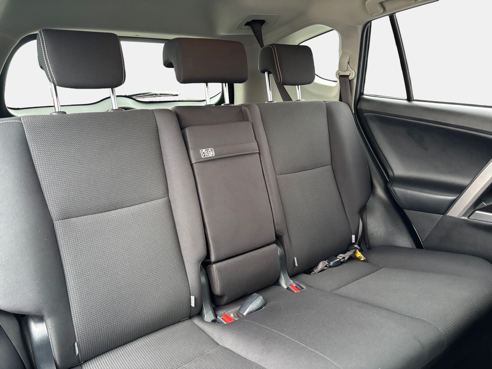 Billede af Toyota RAV4 2,5 Hybrid H3 Safety Sense 4x2 197HK 5d 6g Aut.