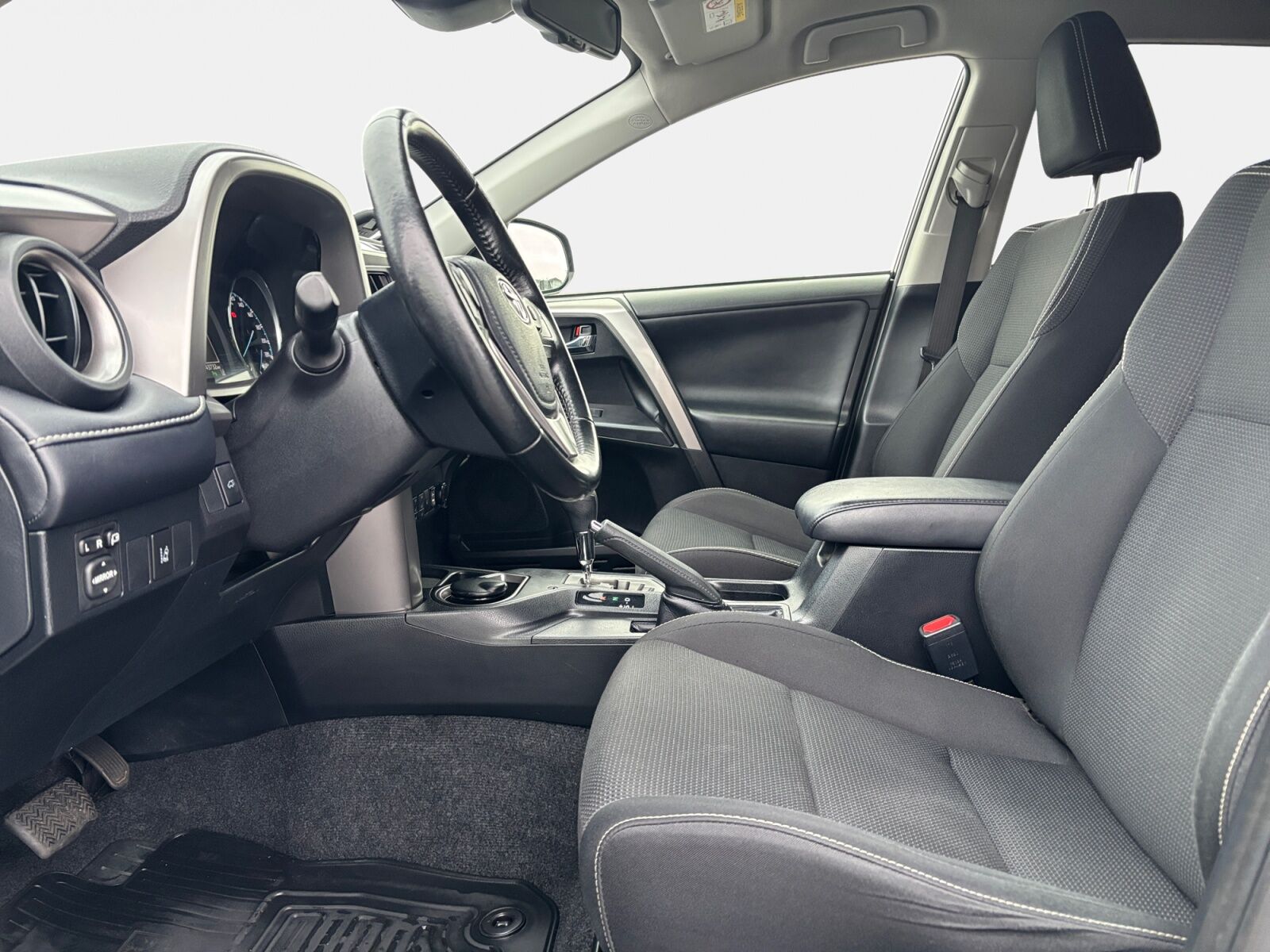 Billede af Toyota RAV4 2,5 Hybrid H3 Safety Sense 4x2 197HK 5d 6g Aut.