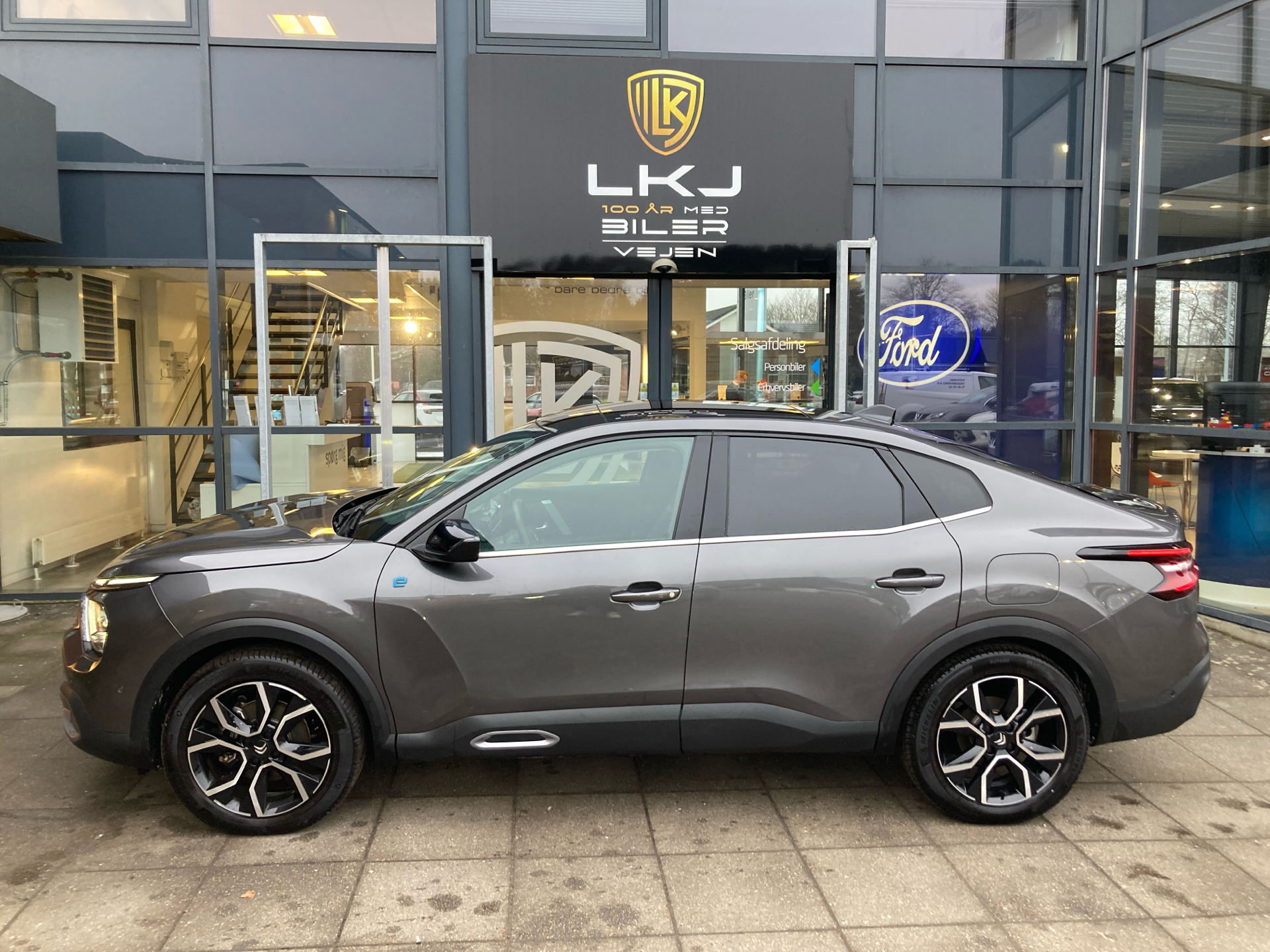 Billede af Citroën e-C4 X EL Max 136HK 5d Aut.